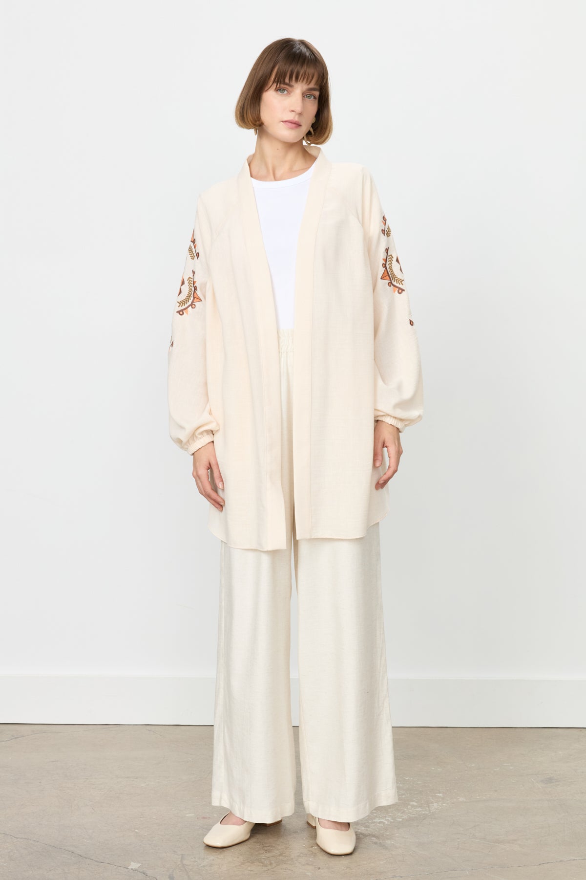 Nakış Detaylı Keten Kimono - Bej