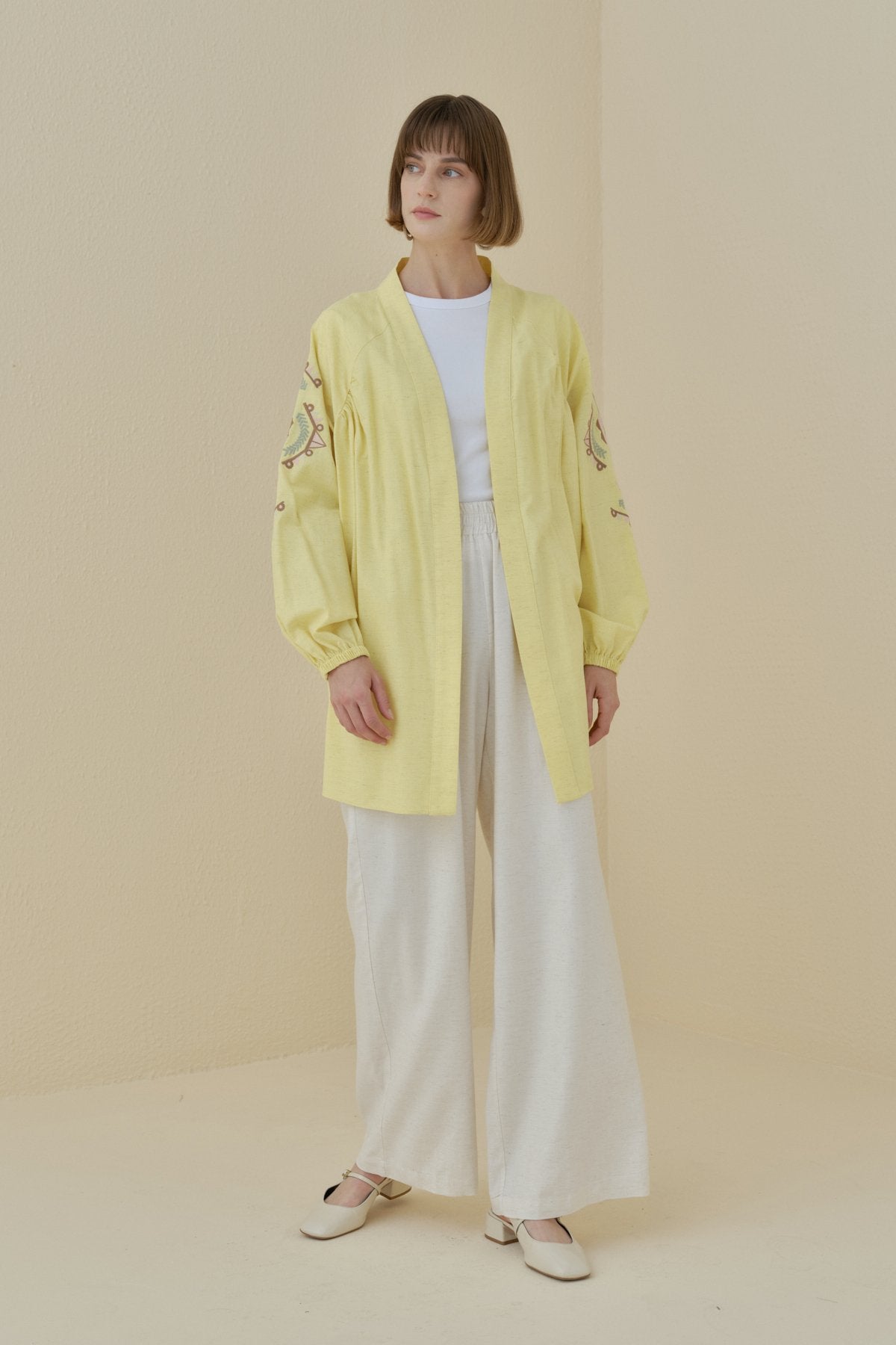 nakis-detayli-keten-kimono-sari-252541.jpg