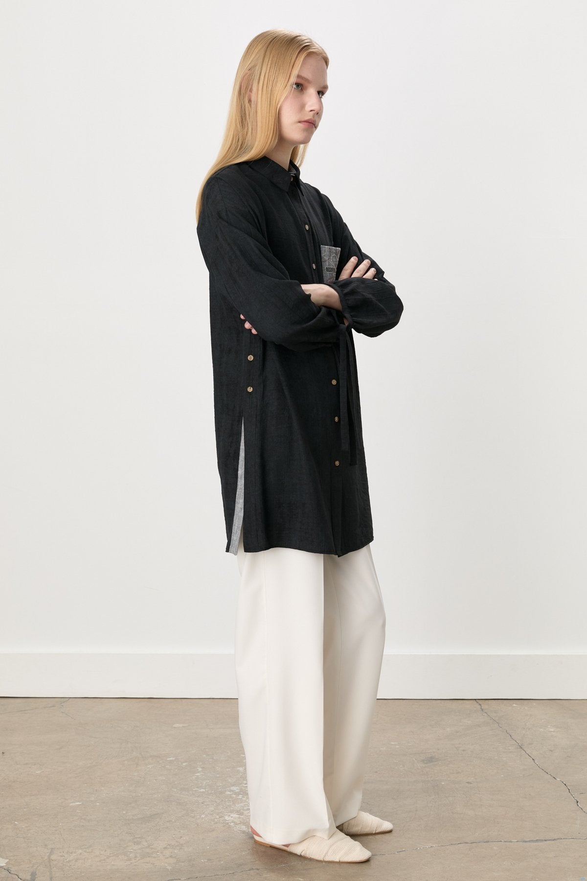 Embroidered Side-Button Viscose Tunic - Black