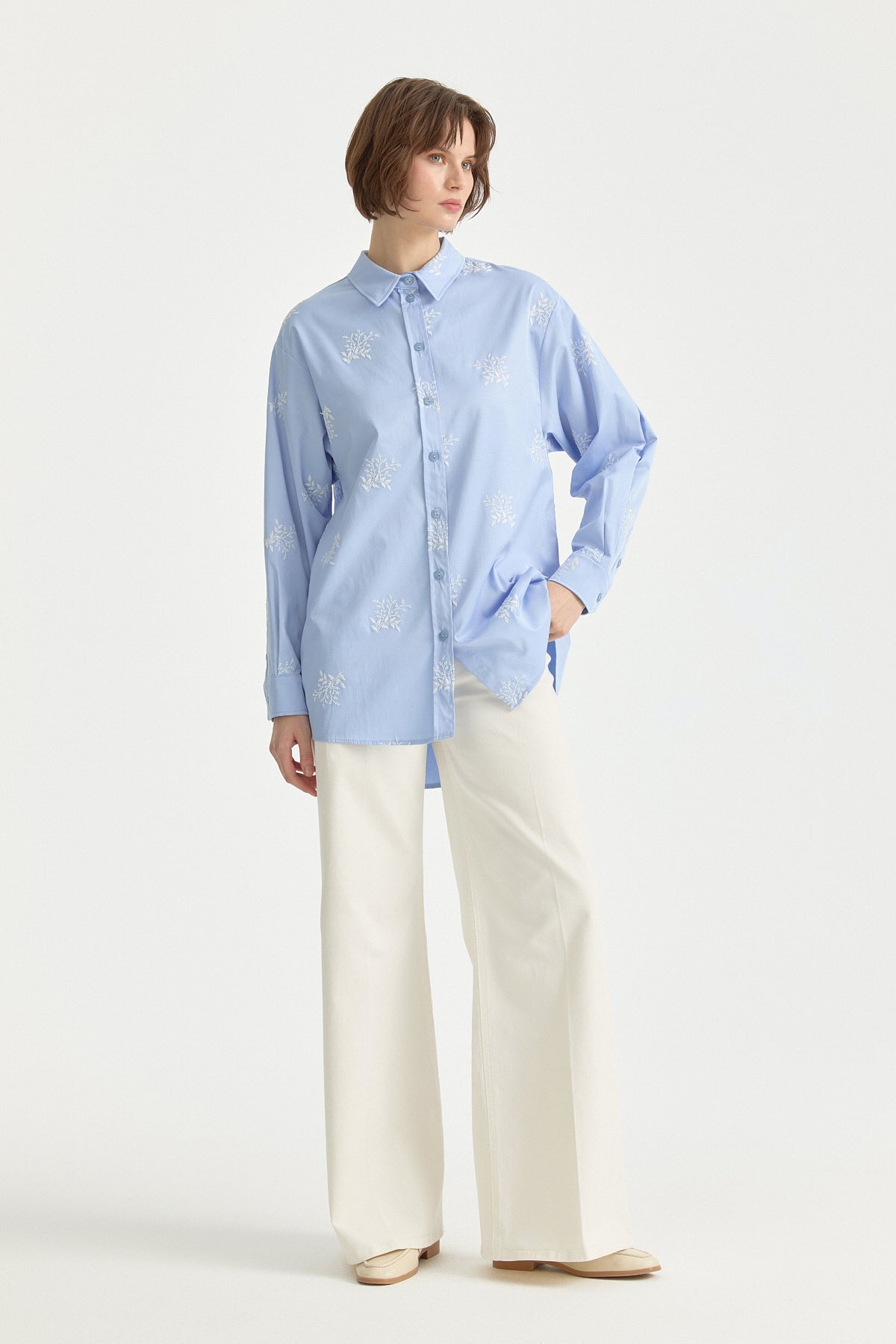 nakisli-gomlek-yaka-tunik-acik-mavi-263578.jpg