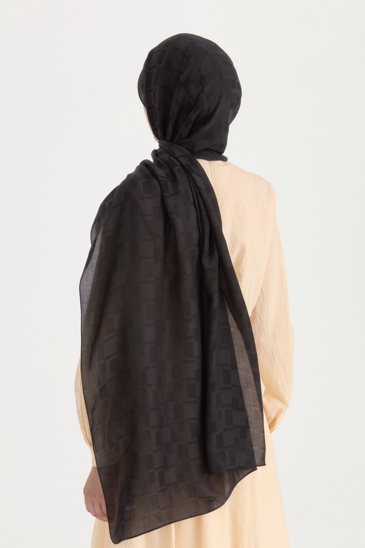 Nara Silky Natural Cotton-Floss Shawl - Black