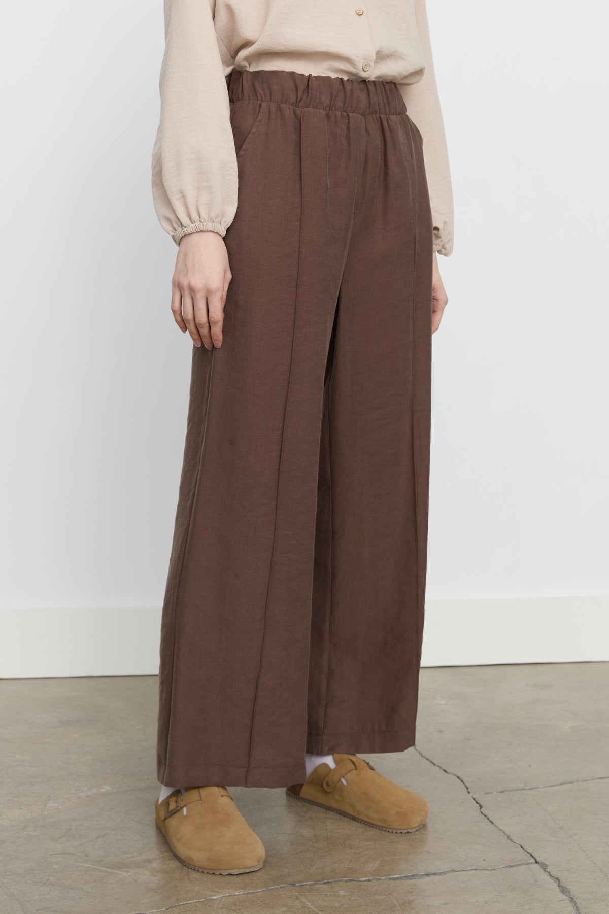 Nervür Detaylı Bol Paça Tencel Pantolon - Kahve