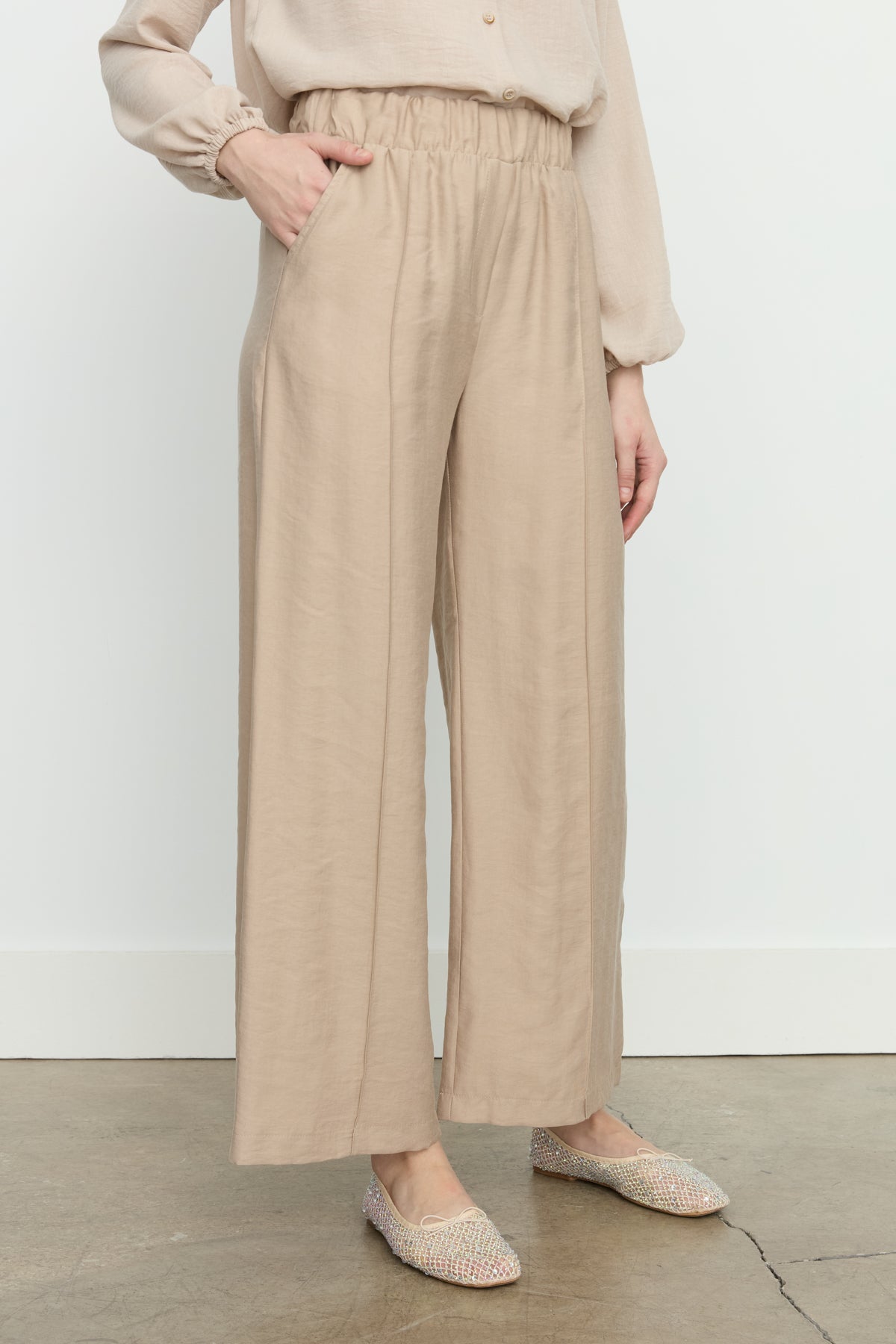 Ribbed Detail Wide-Leg Tencel Pants - Sand