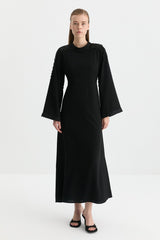 Elegant Dress with Shoulder Detail - Black