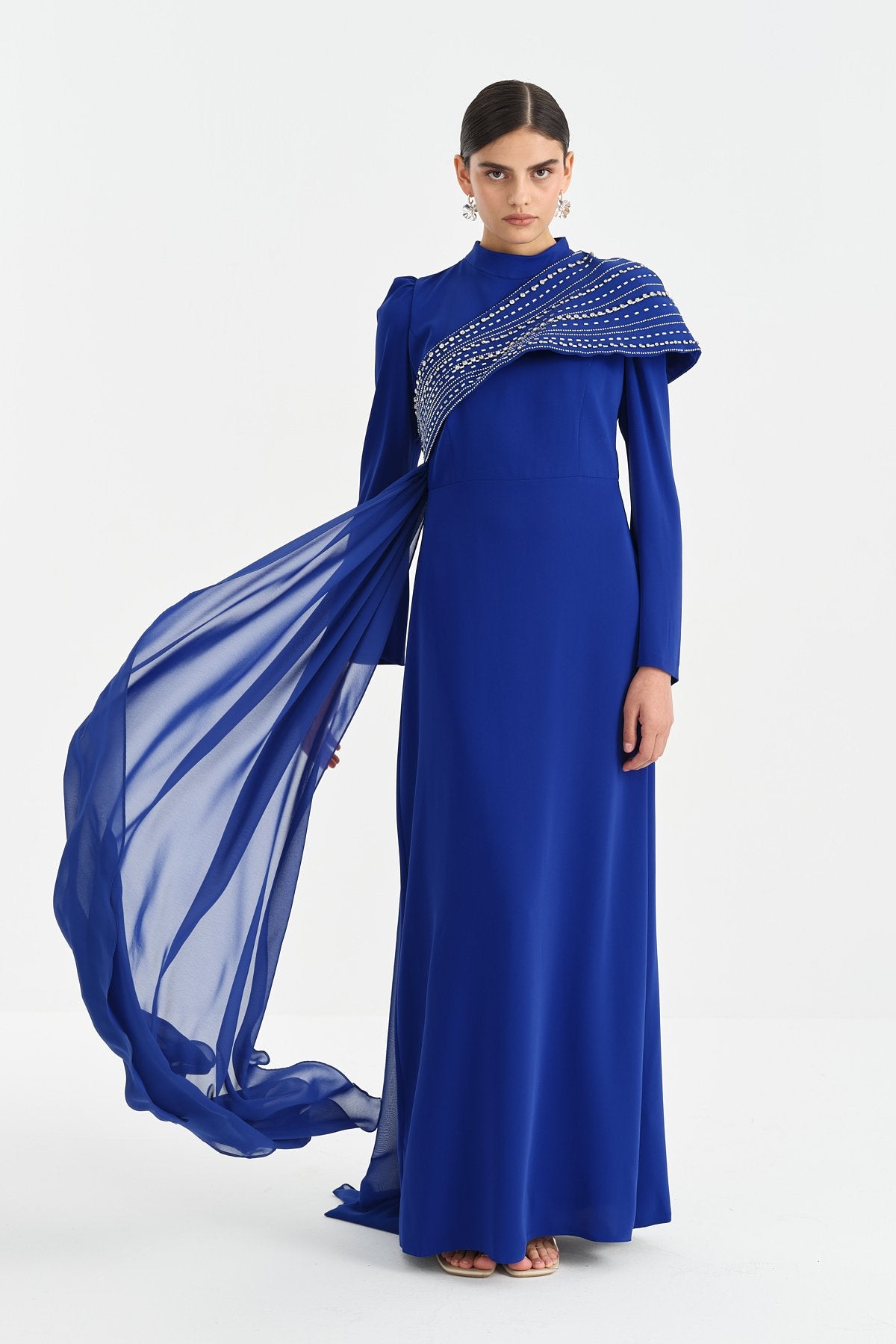 omzu-parlak-tas-detayli-abiye-saks-249893.jpg