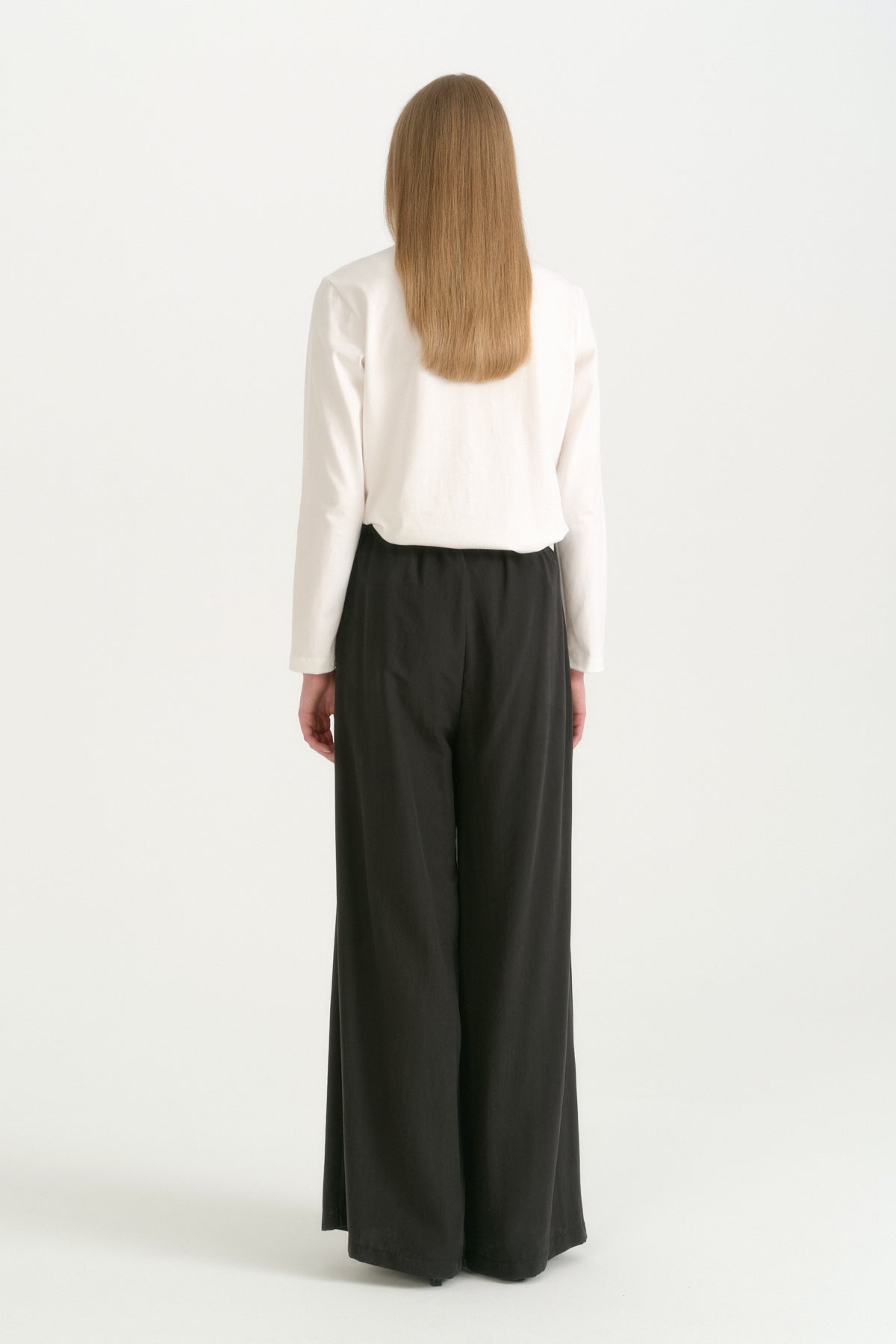 Pleated Wide Leg Lyocell Trousers - Black