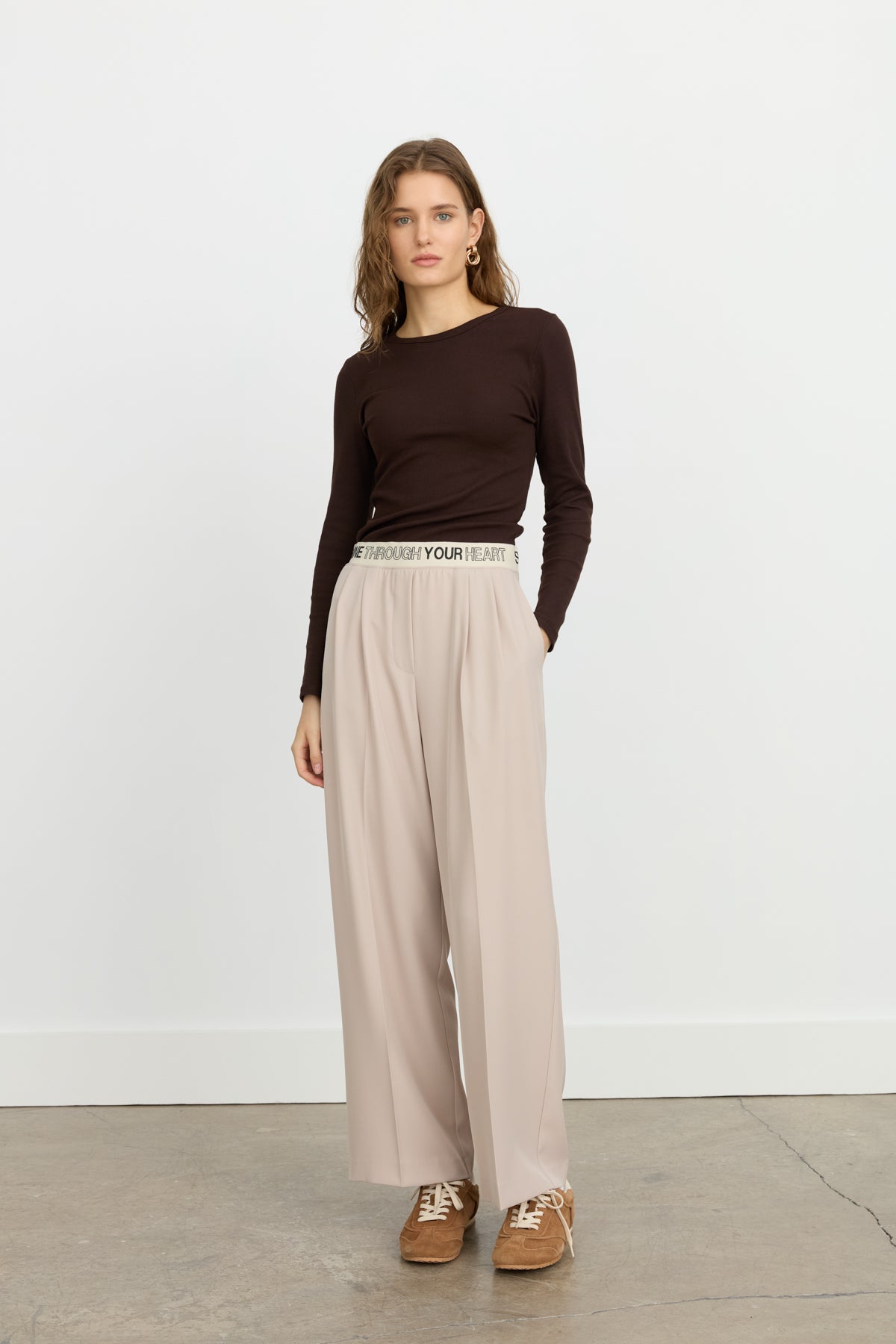 onu-pilili-bol-paca-pantolon-tas-246871.jpg