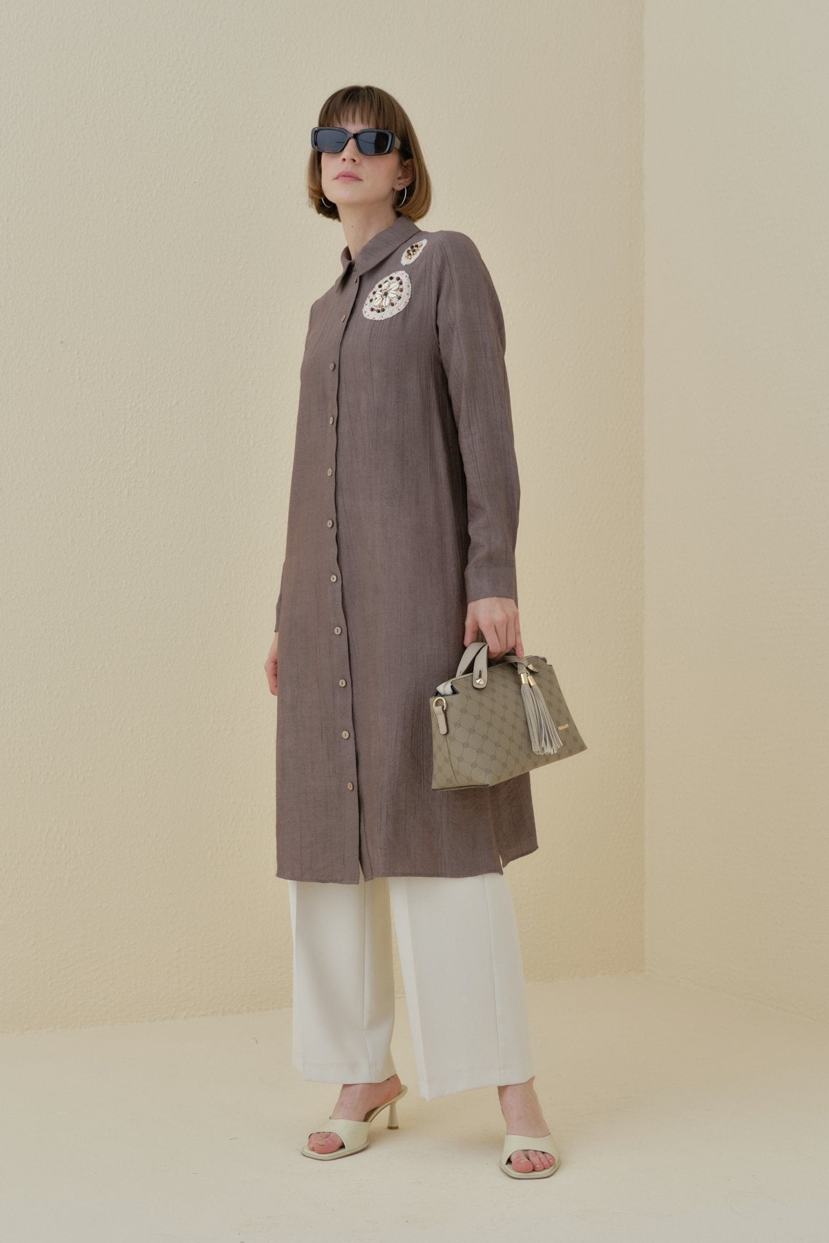 Knitted Floral Detail Viscose Tunic - Coffee