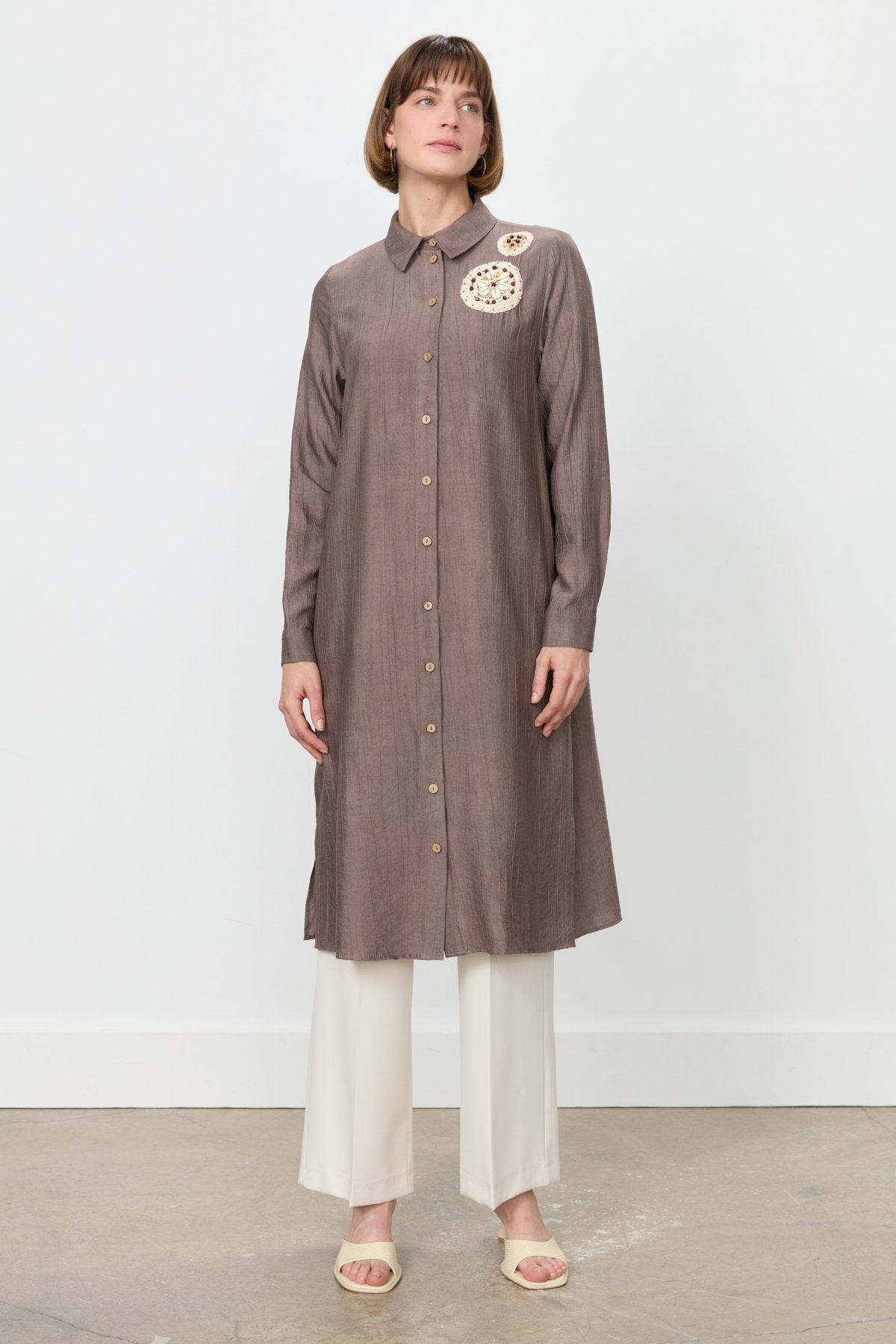 Knitted Floral Detail Viscose Tunic - Coffee