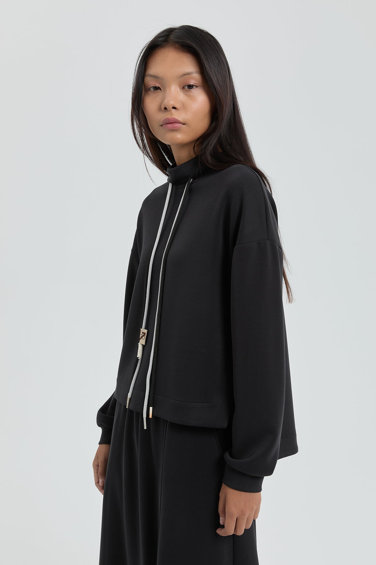 Knitted Sport Skirt and Blouse Set - Black