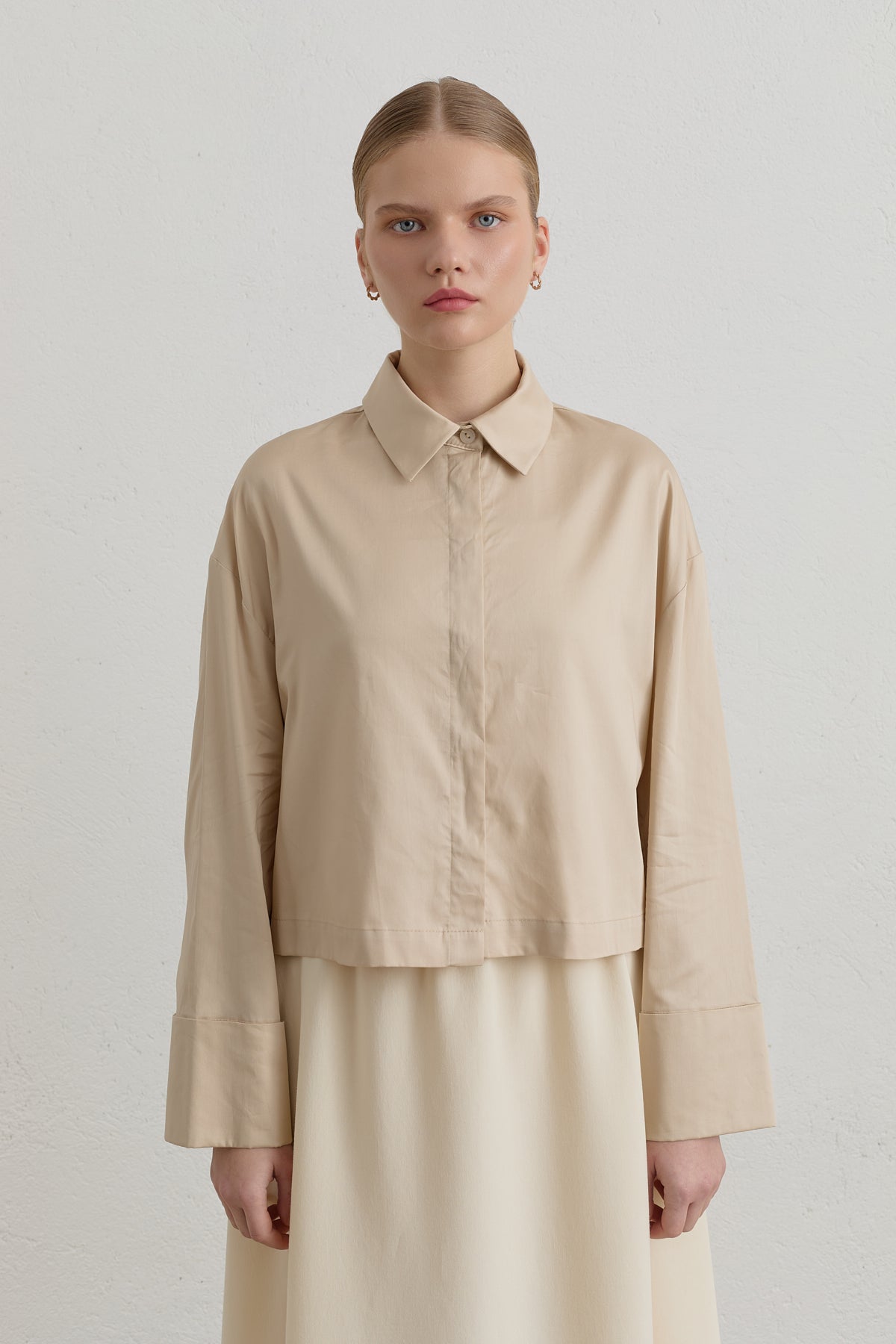 pamuk-crop-gomlek-bej-261660.jpg