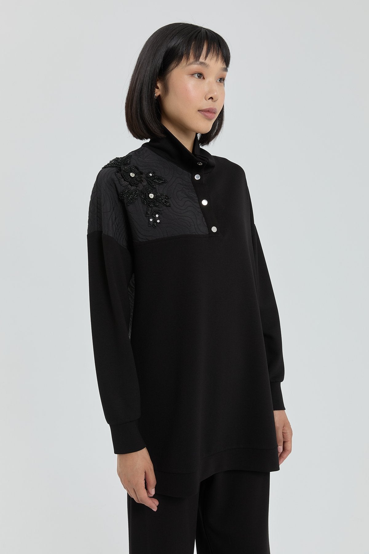 parlak-nakisli-pantolon-tunik-takim-siyah-255850.jpg