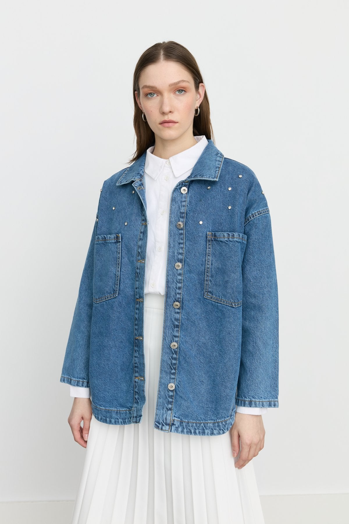Parlak Taş Aksesuarlı Kot Gömlek Denim Ceket - Açık Mavi