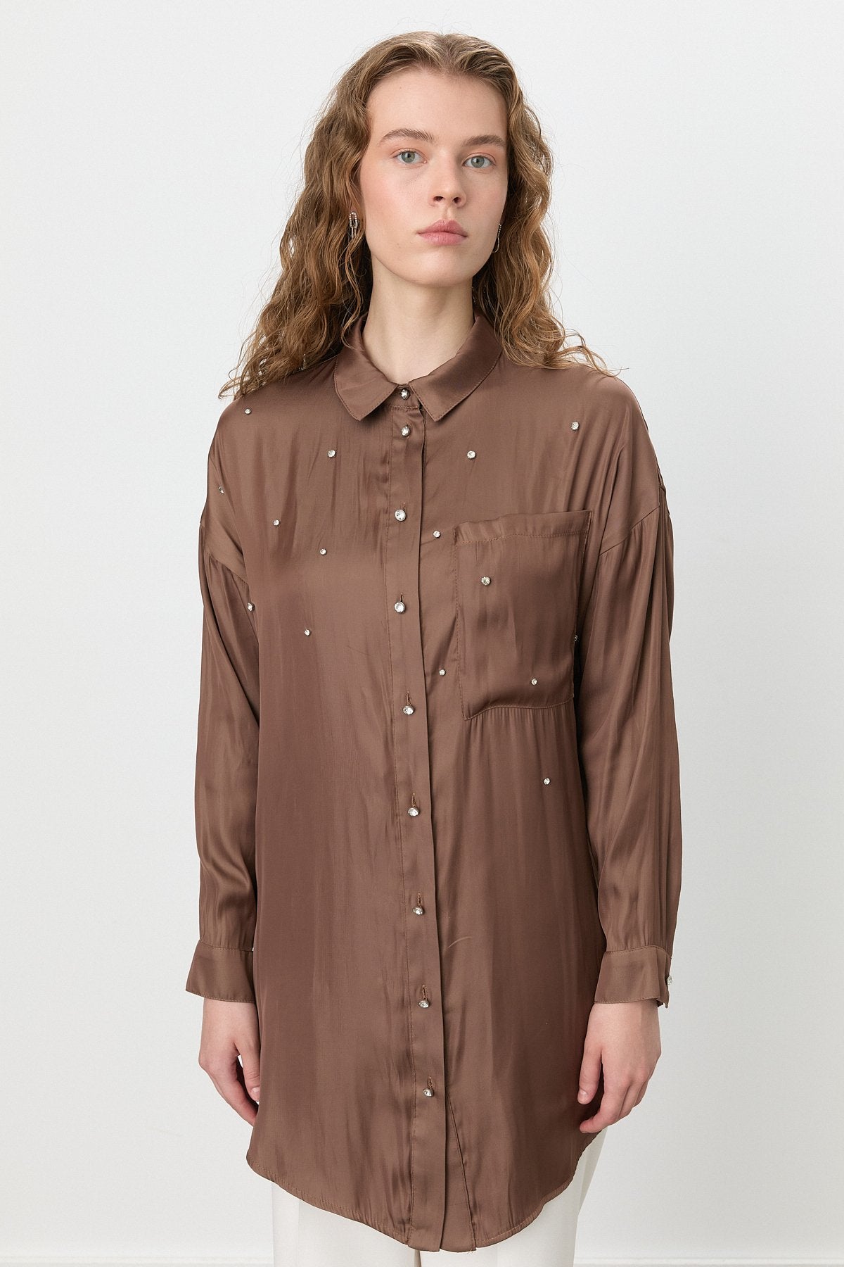 Parlak Taş Detaylı Tunik - Kahve