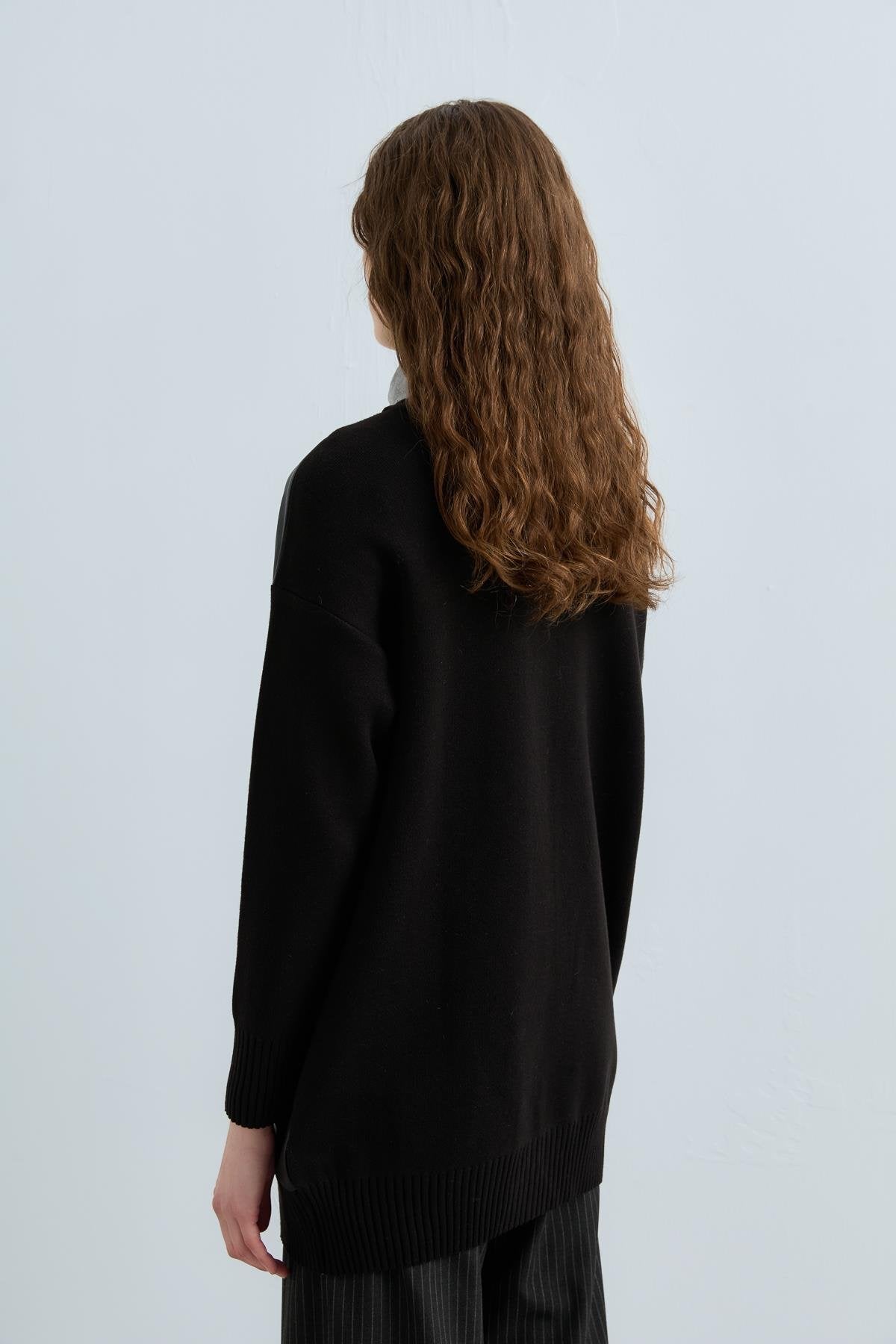 Peluş Detaylı Triko Tunik - Siyah