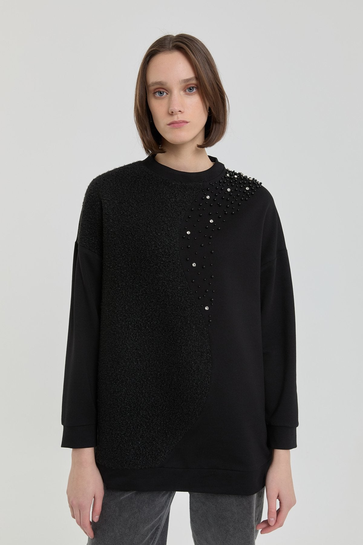 pelus-ve-tas-detayli-sweat-siyah-257977.jpg