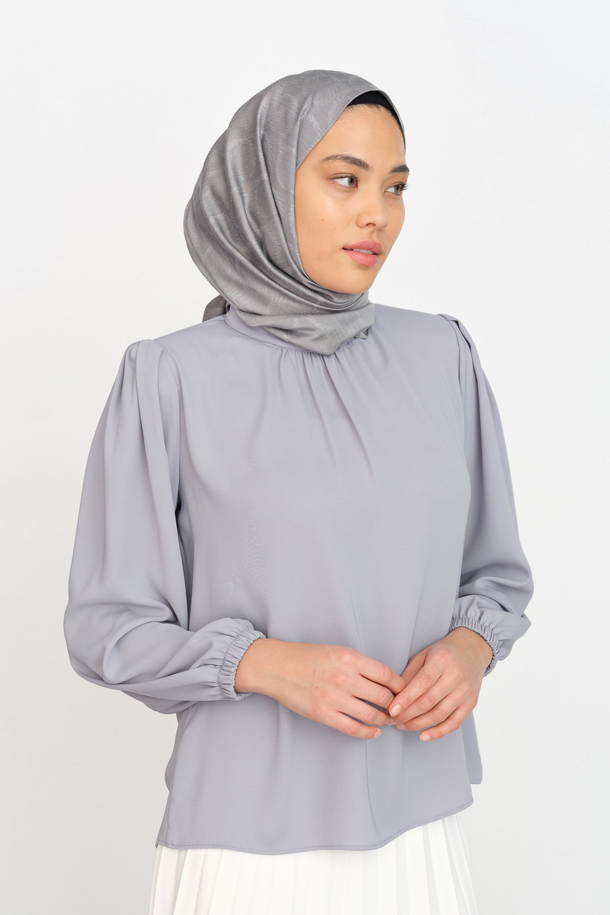 Pile Detaylı Bluz - Gri
