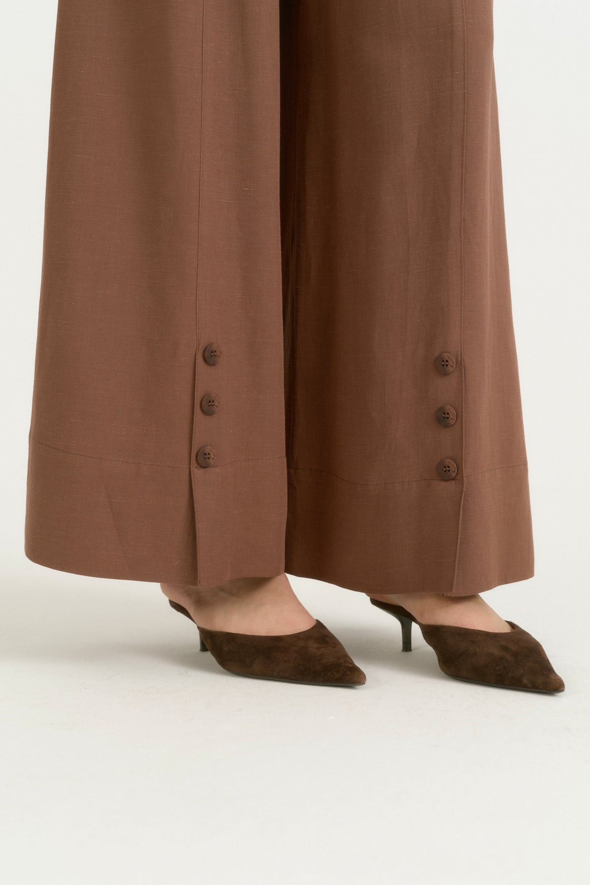 Pleated Linen Wide-Leg Trousers - Coffee