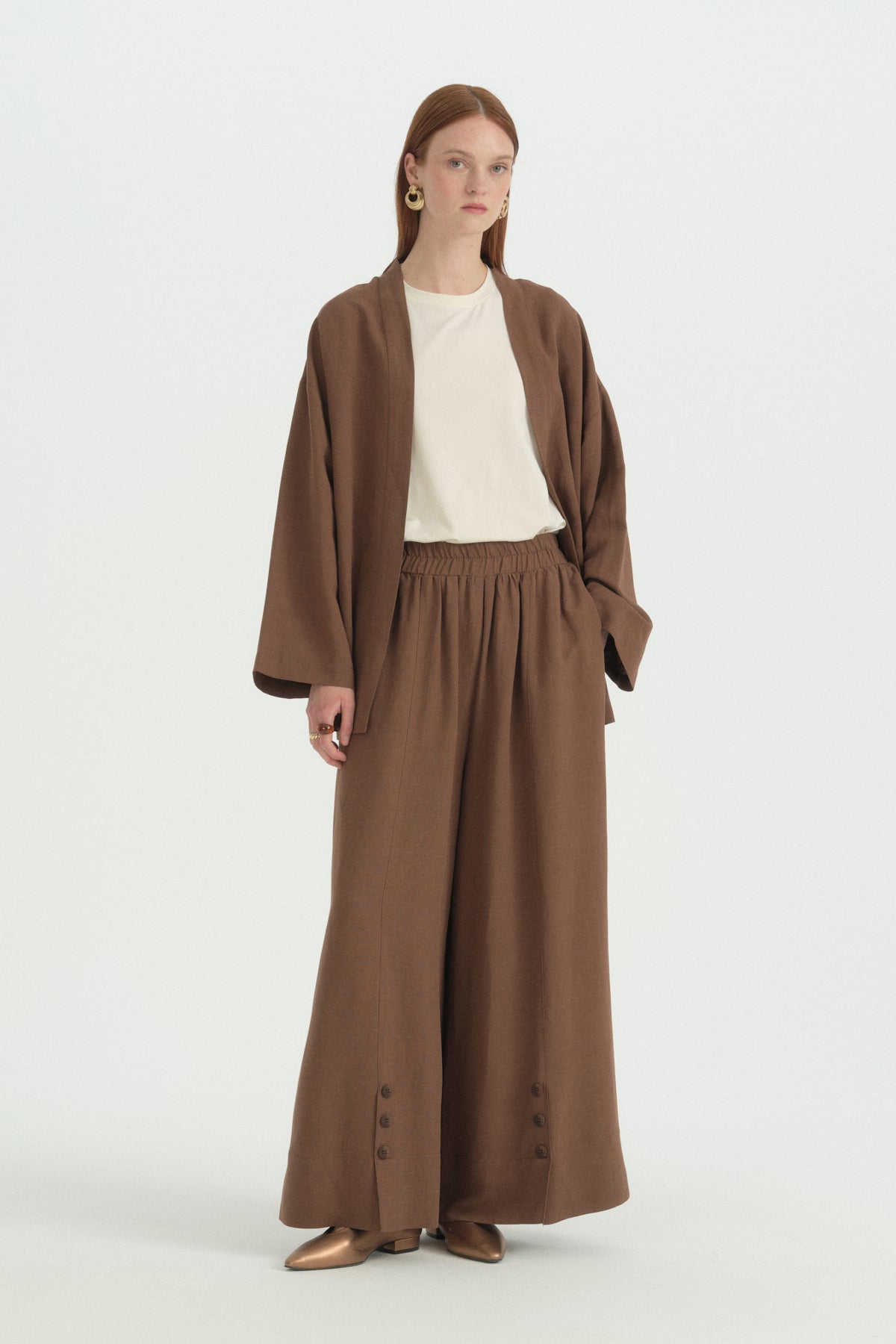 Pleated Linen Wide-Leg Trousers - Coffee