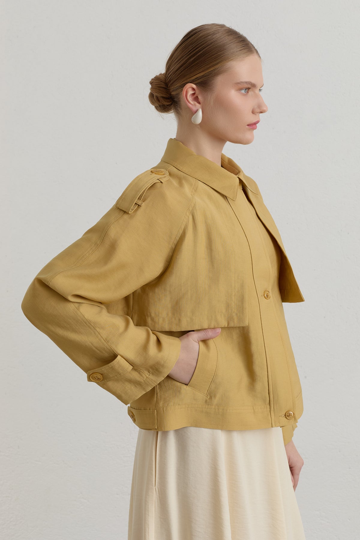 Pleated Detailed Lyocell Crop Jacket - Saffron