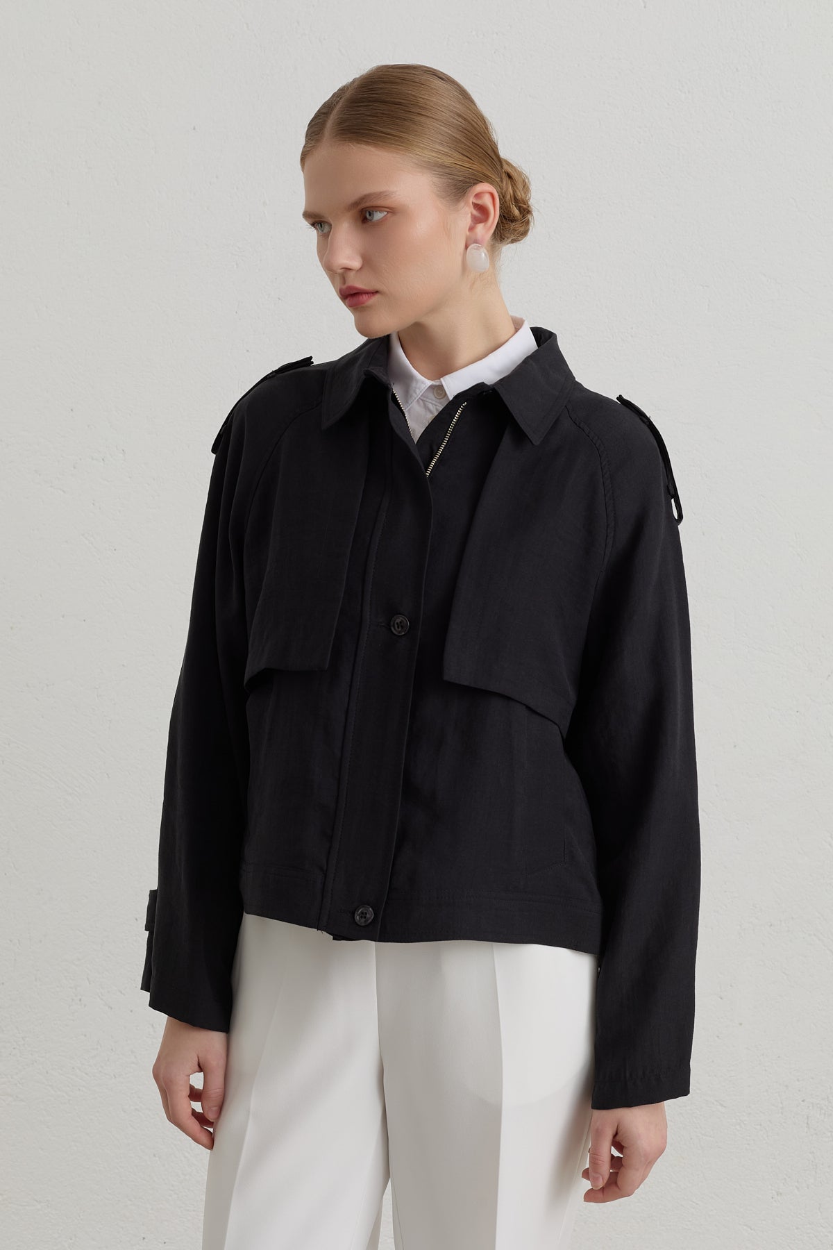 pile-detayli-lyocell-crop-ceket-siyah-261848.jpg