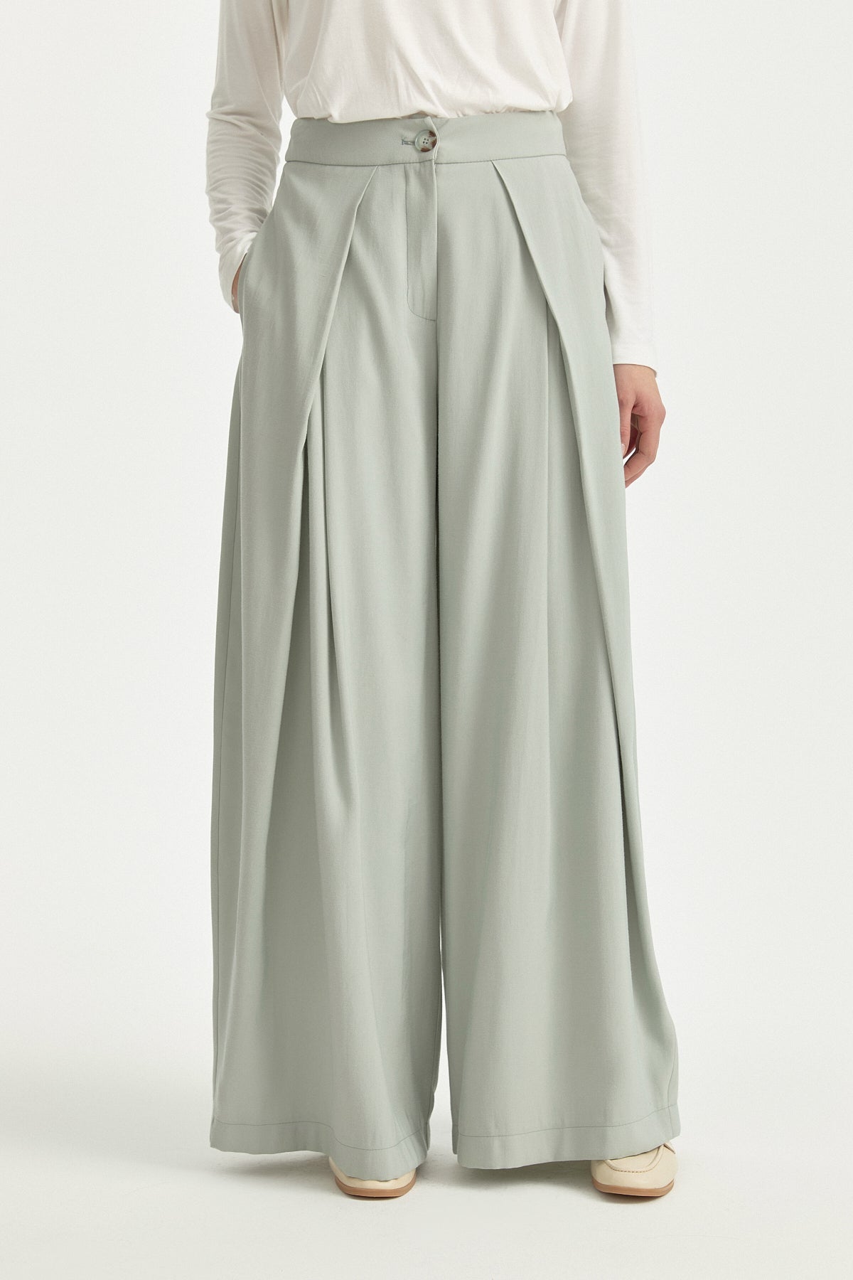 Pleated High-Waisted Lyocell Trousers - Sage