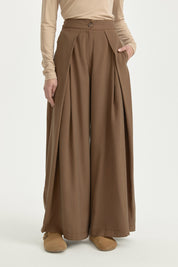 Pleated High-Waisted Lyocell Trousers - Coffee