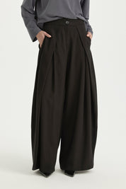 Pleated High Waist Lyocell Trousers - Black