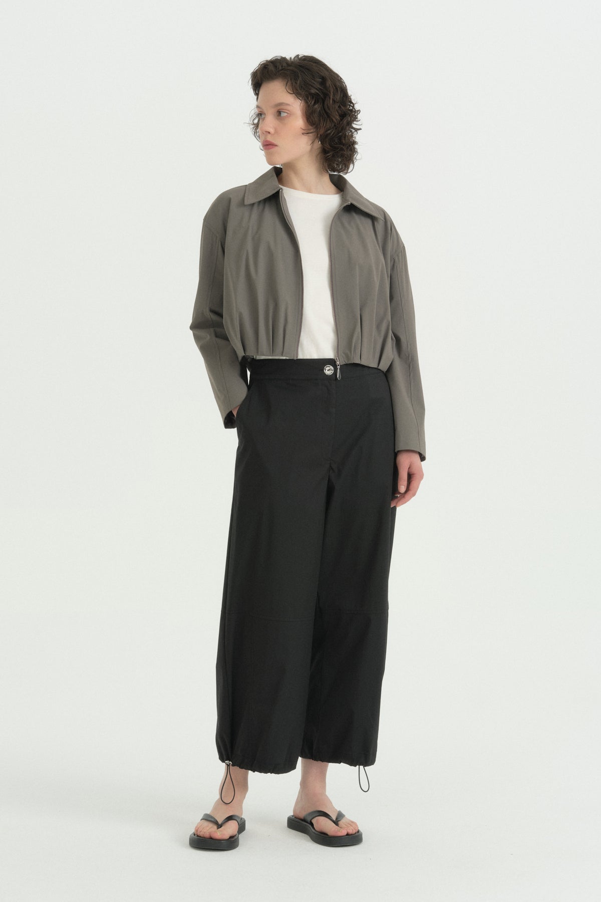Pili Detaylı Crop Ceket - Gri