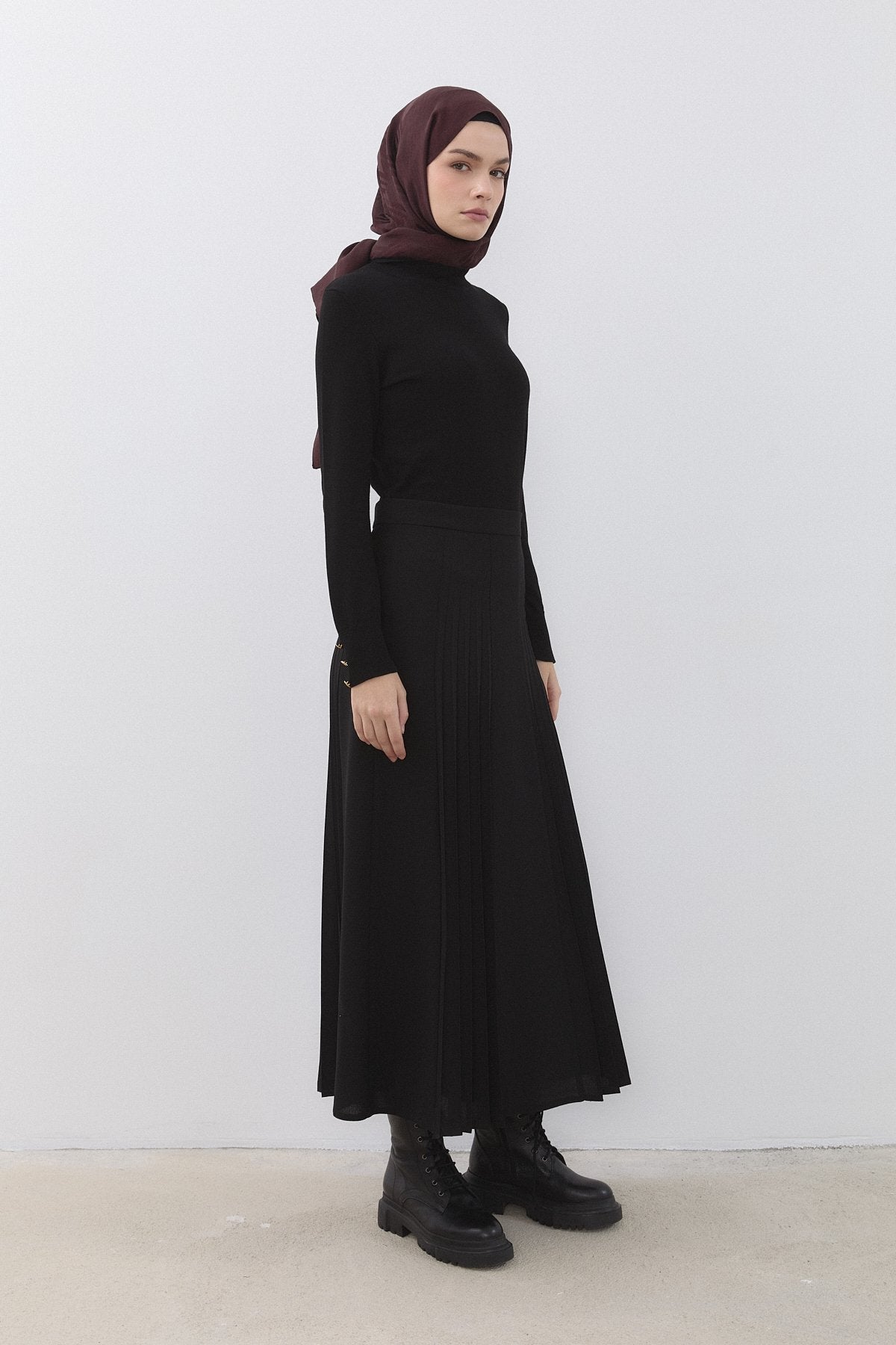 Piliseli Etek - Siyah