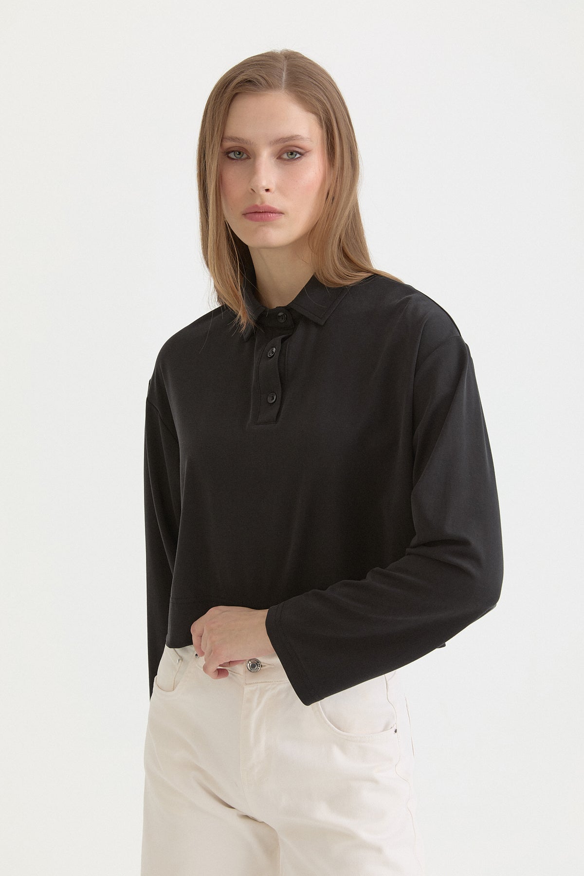 polo-yaka-uzun-kollu-crop-t-shirt-siyah-265769.jpg