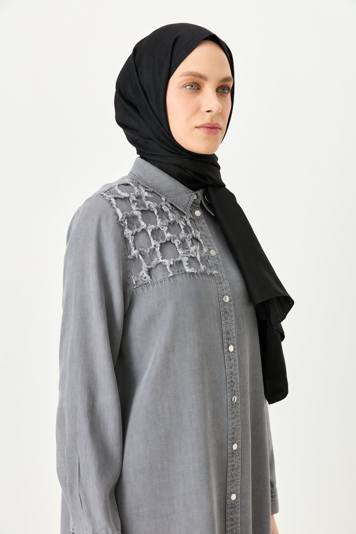 Püskül Detaylı Tencel Tunik - Gri