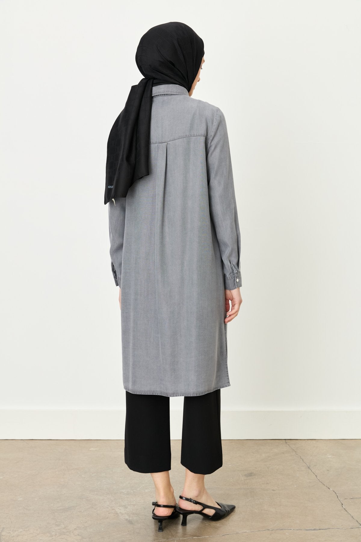 Püskül Detaylı Tencel Tunik - Gri