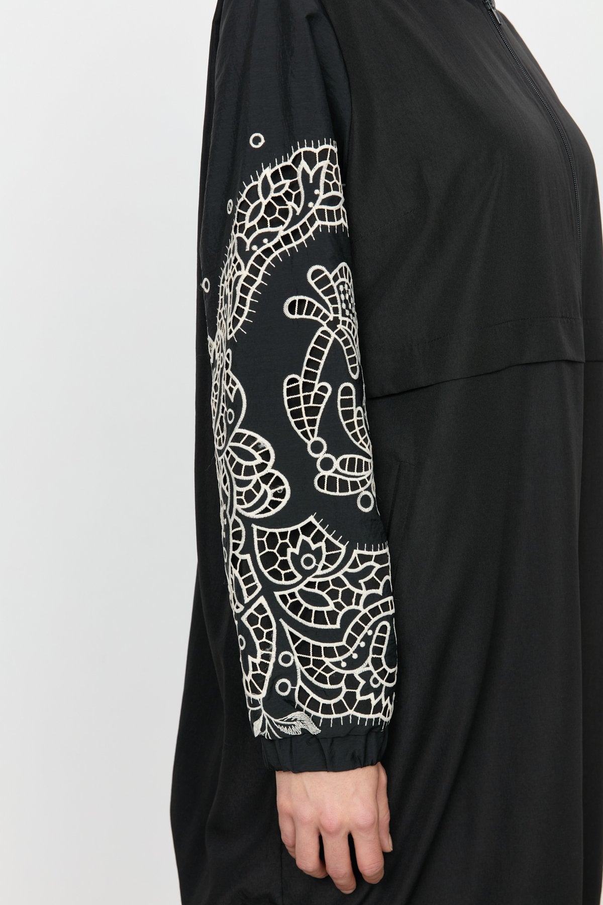 Relaxed Fit Lace Slip-On - Ecru