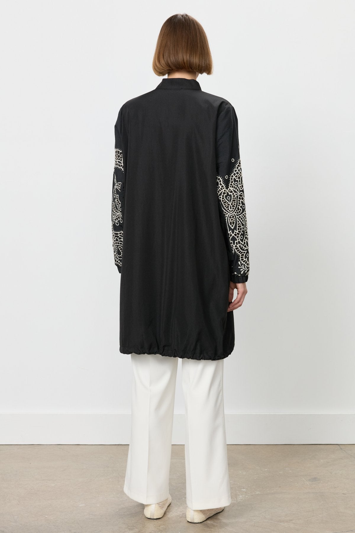 Relaxed Fit Lace Slip-On - Ecru