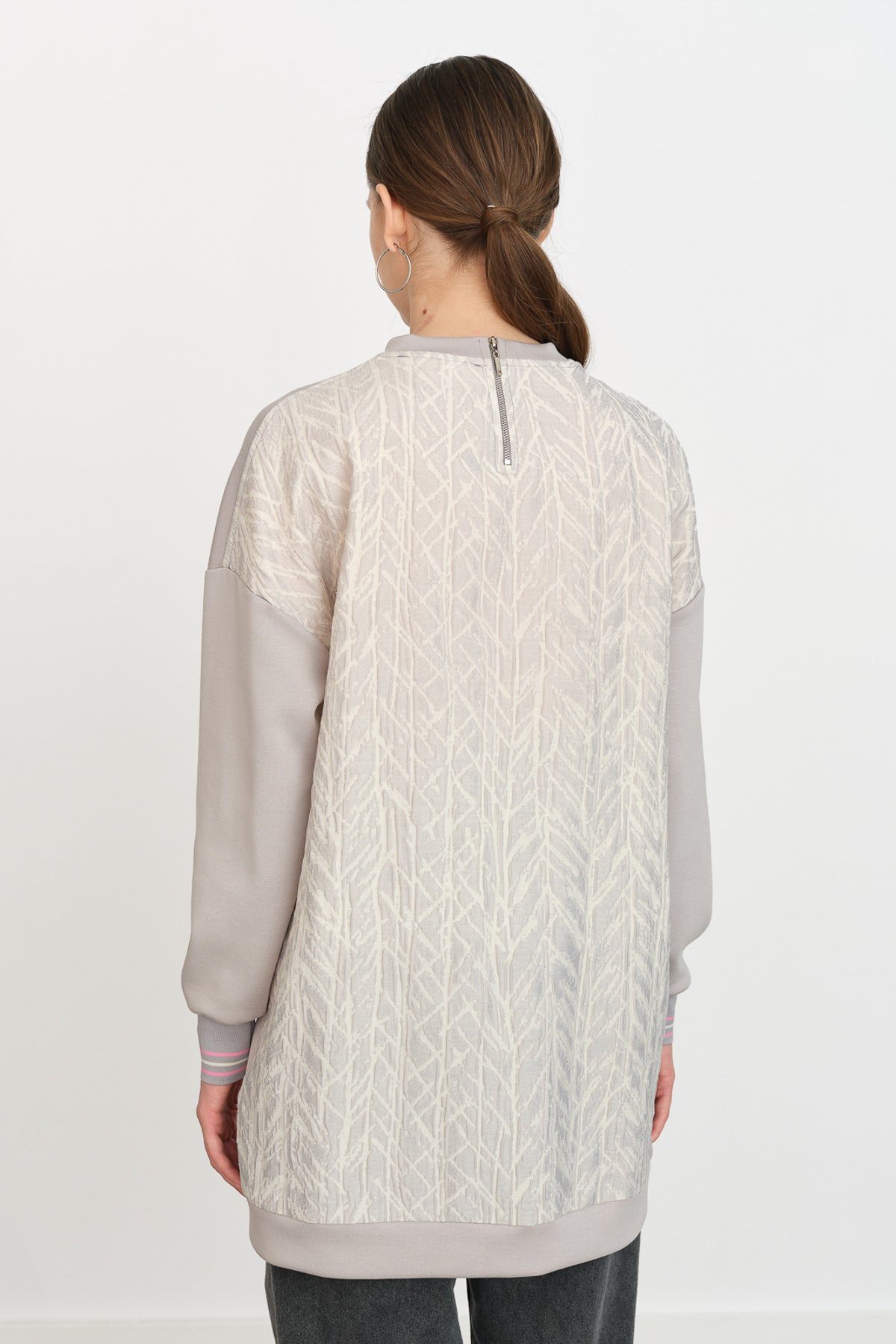 Ribbed Detail Fabric Trim Knitted Sweatshirt - Grey