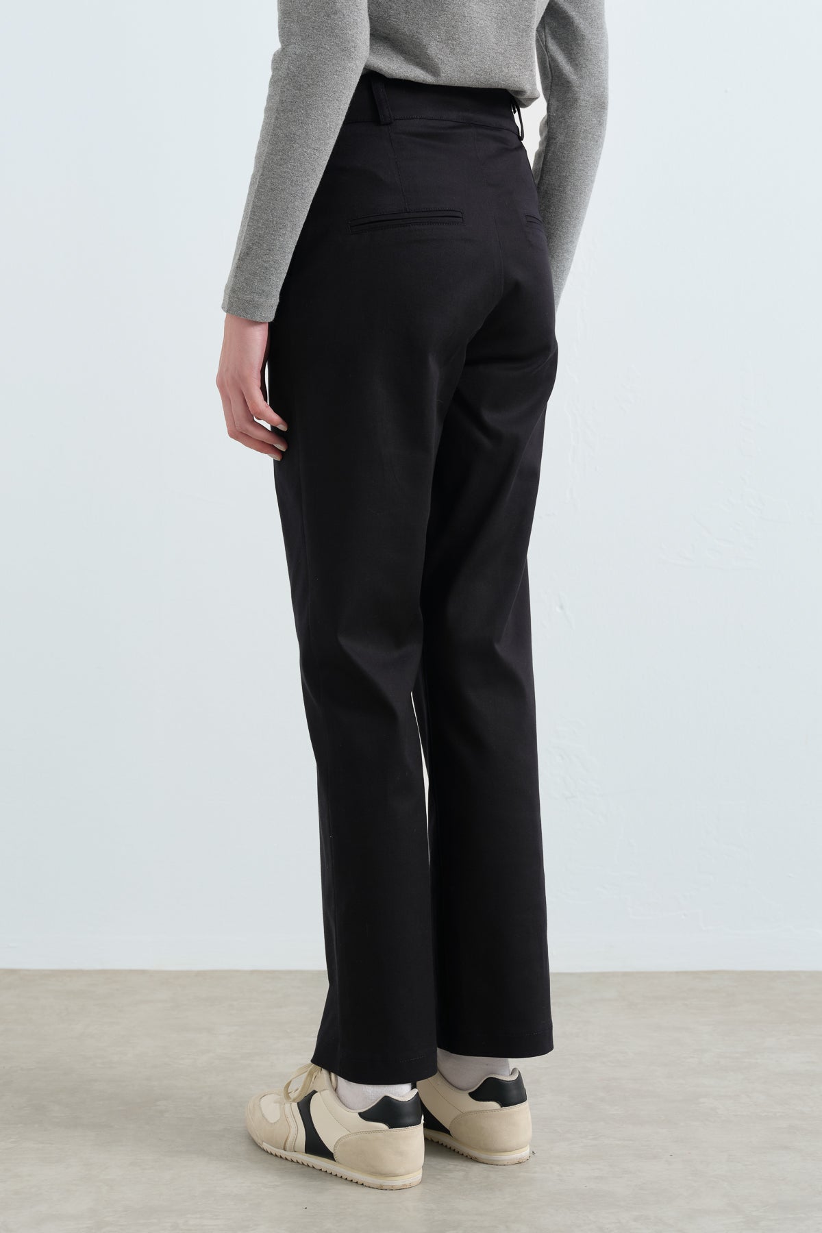 Rivet Detaylı Boru Paça Pantolon - Lacivert