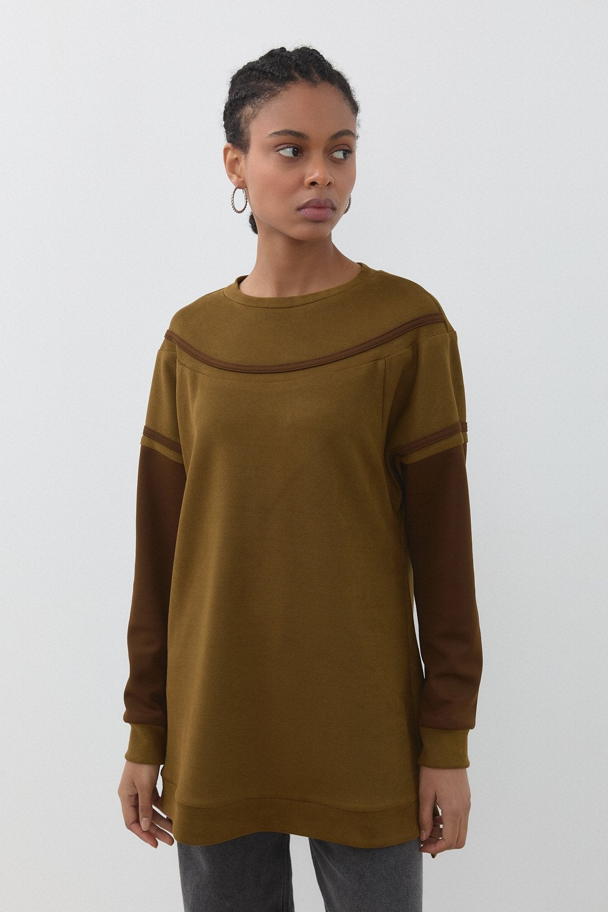 serit-detayli-cupra-suet-sweat-olive-261051.jpg