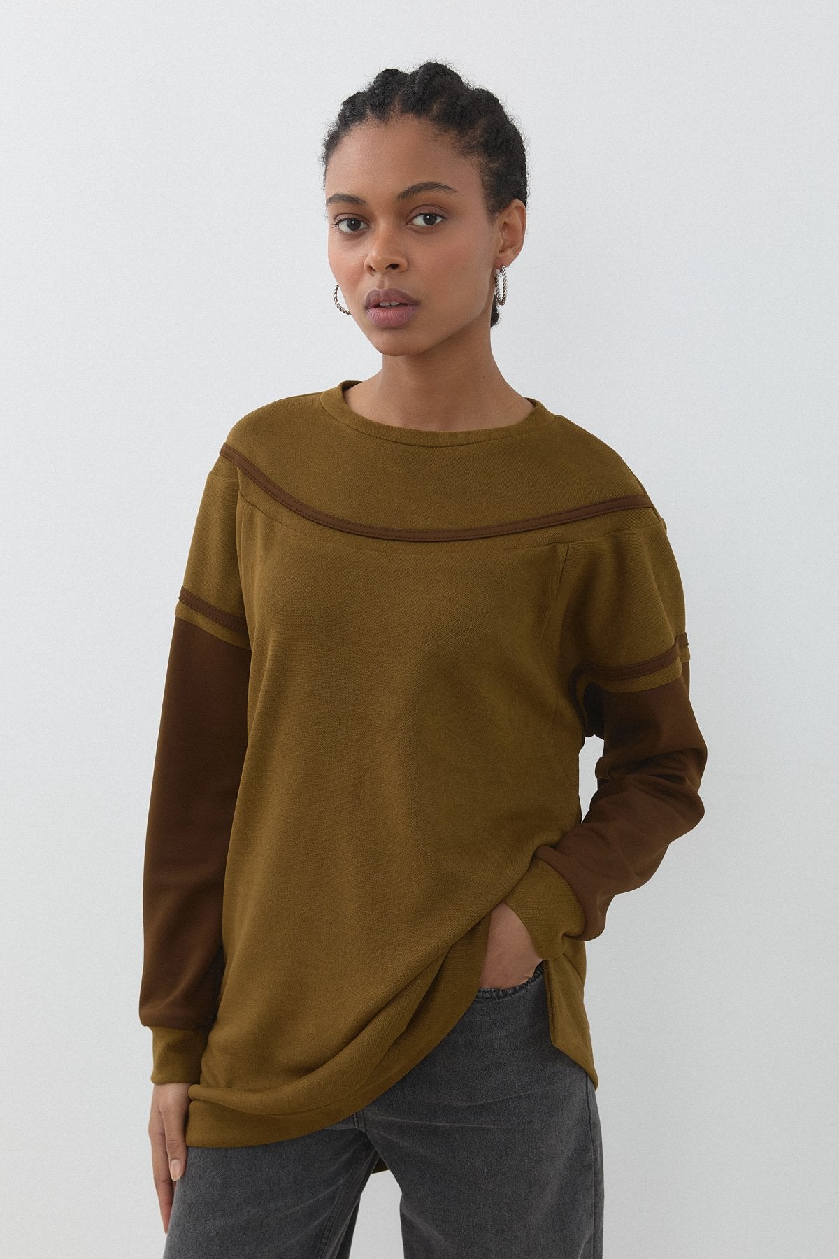 serit-detayli-cupra-suet-sweat-olive-261052.jpg