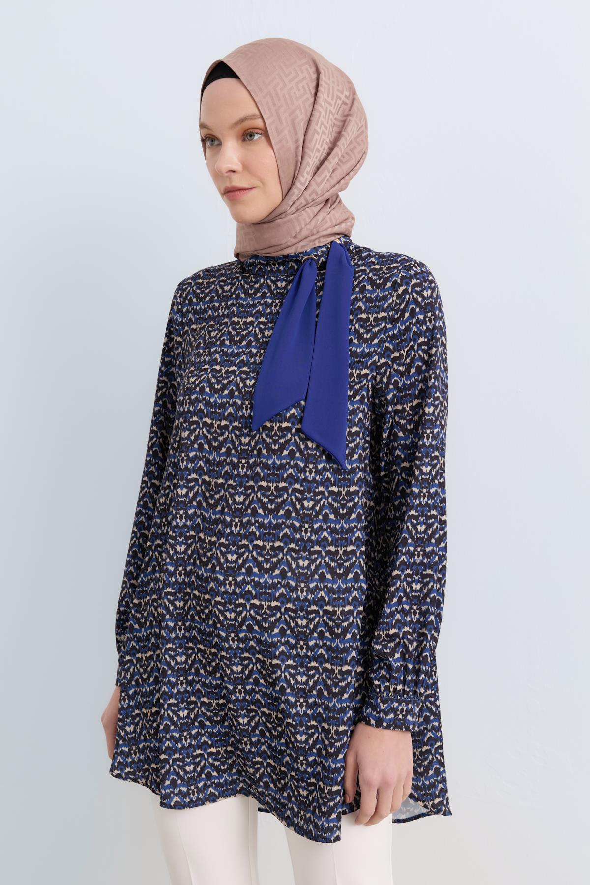 Seyyar Fularlı Desenli Tunik - Saks