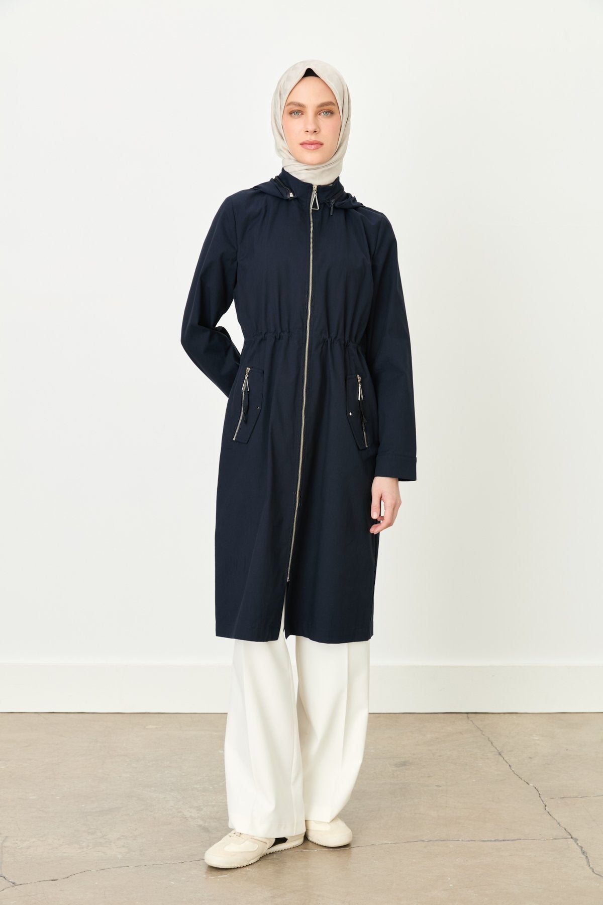 Detachable Hooded Jacket with Zipper Detail - Navy Blue