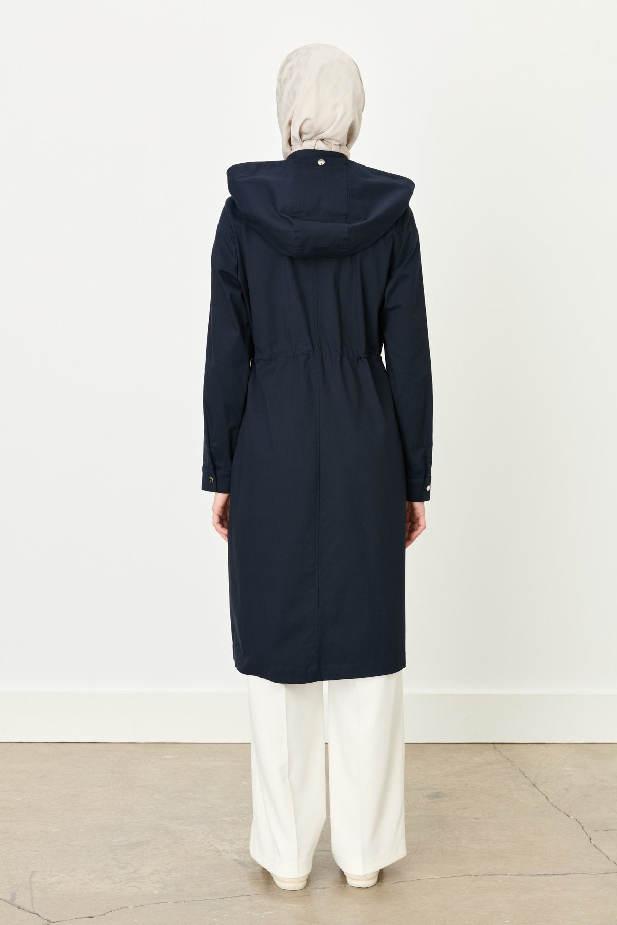 Detachable Hooded Jacket with Zipper Detail - Navy Blue