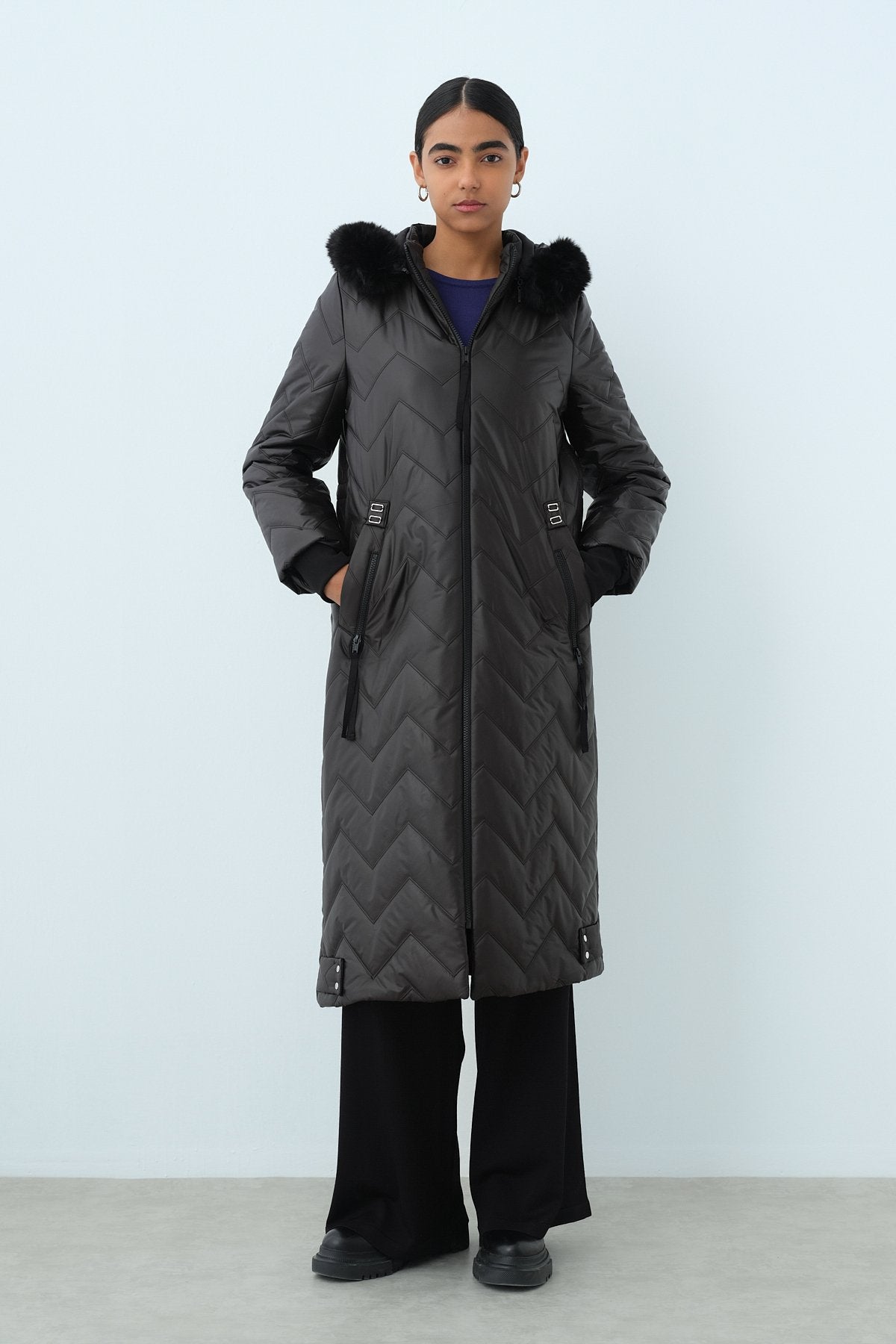 Detachable Fur Coat with Metal Details - Black