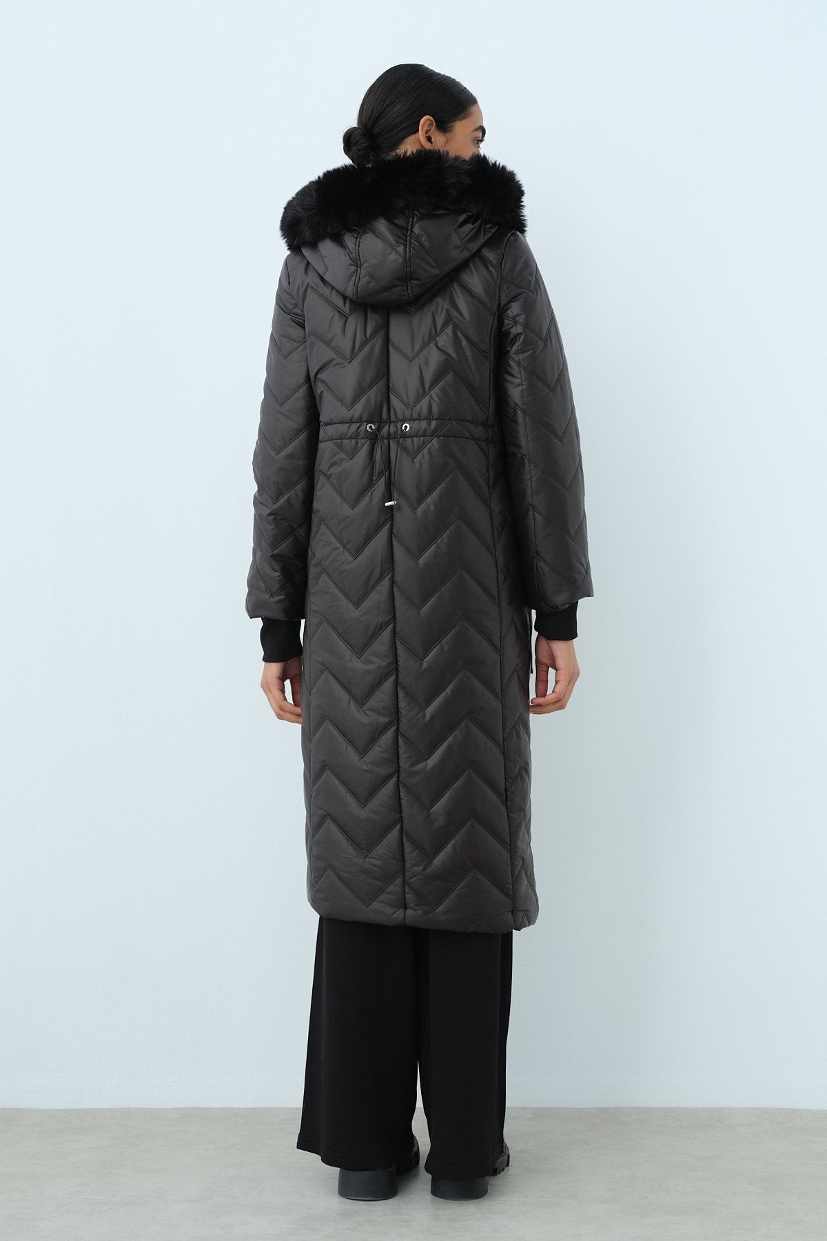Detachable Fur Coat with Metal Details - Black