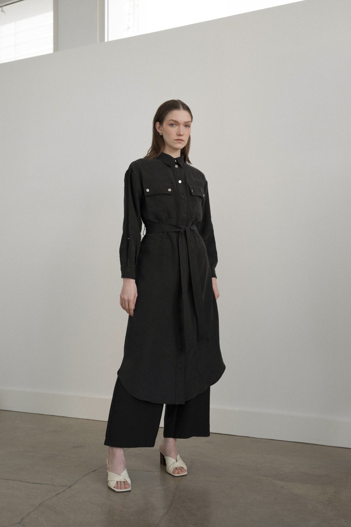 Sporty Belt Detail Tencel Tunic - Black
