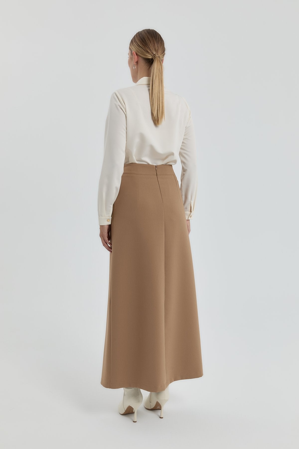 Süs Düğme Detaylı Etek - Camel