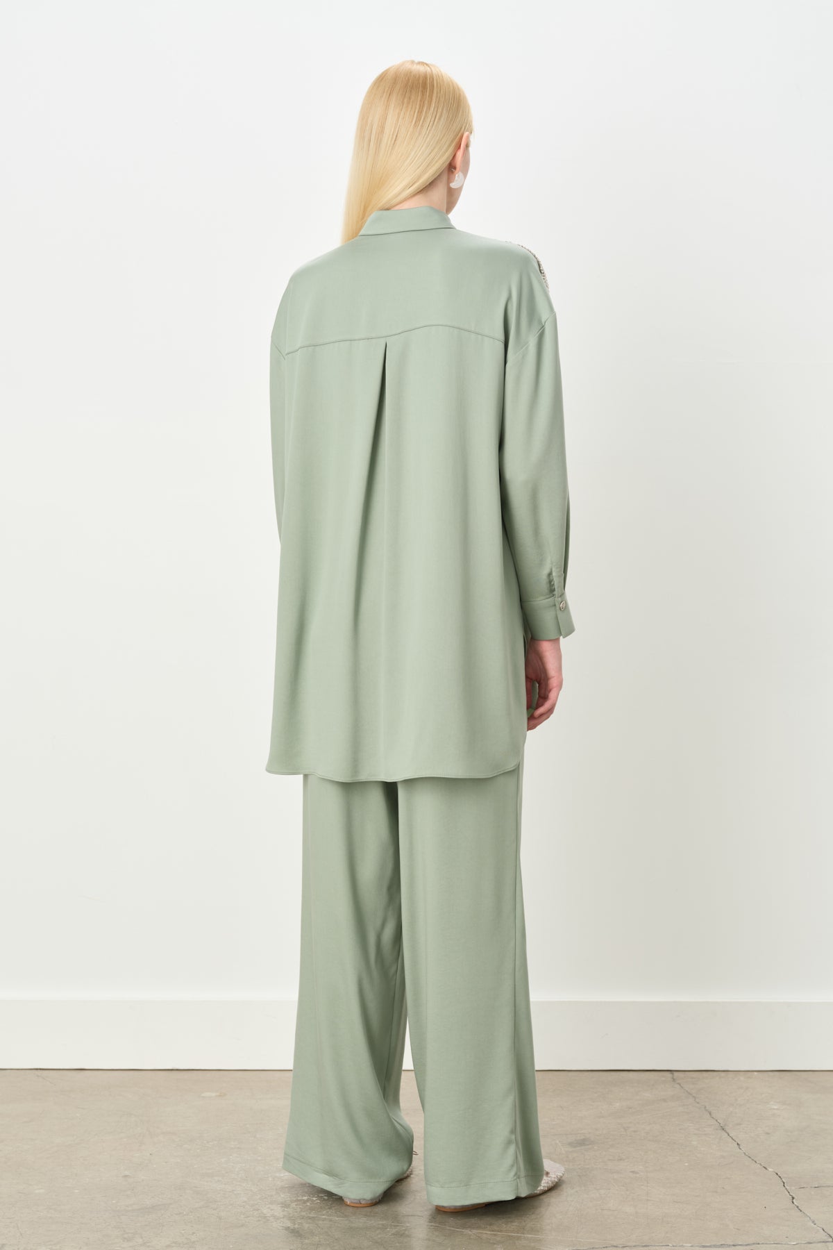 Tencel Pants and Tunic Set with Stone Accessories - Green