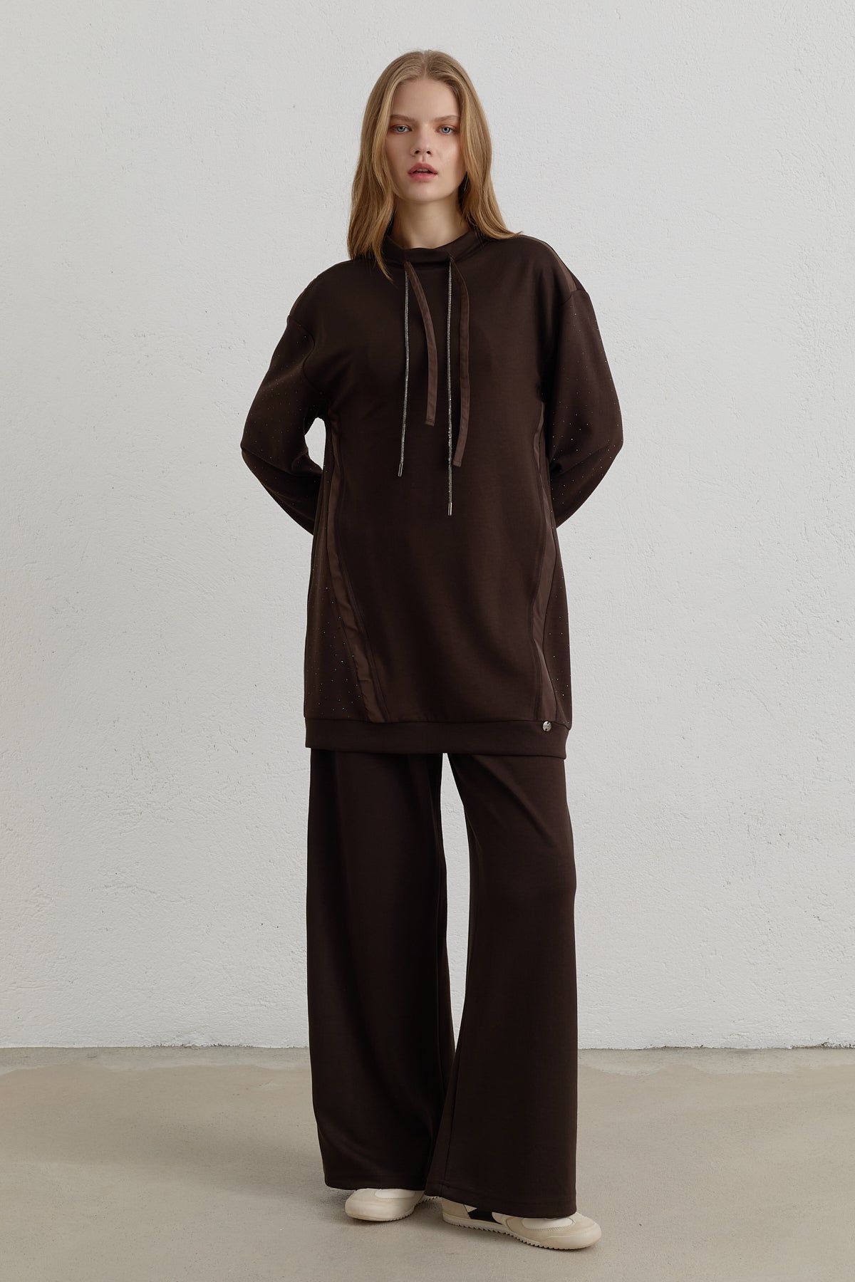 tas-baski-detayli-orme-pantolon-tunik-takim-kahve-263439.jpg