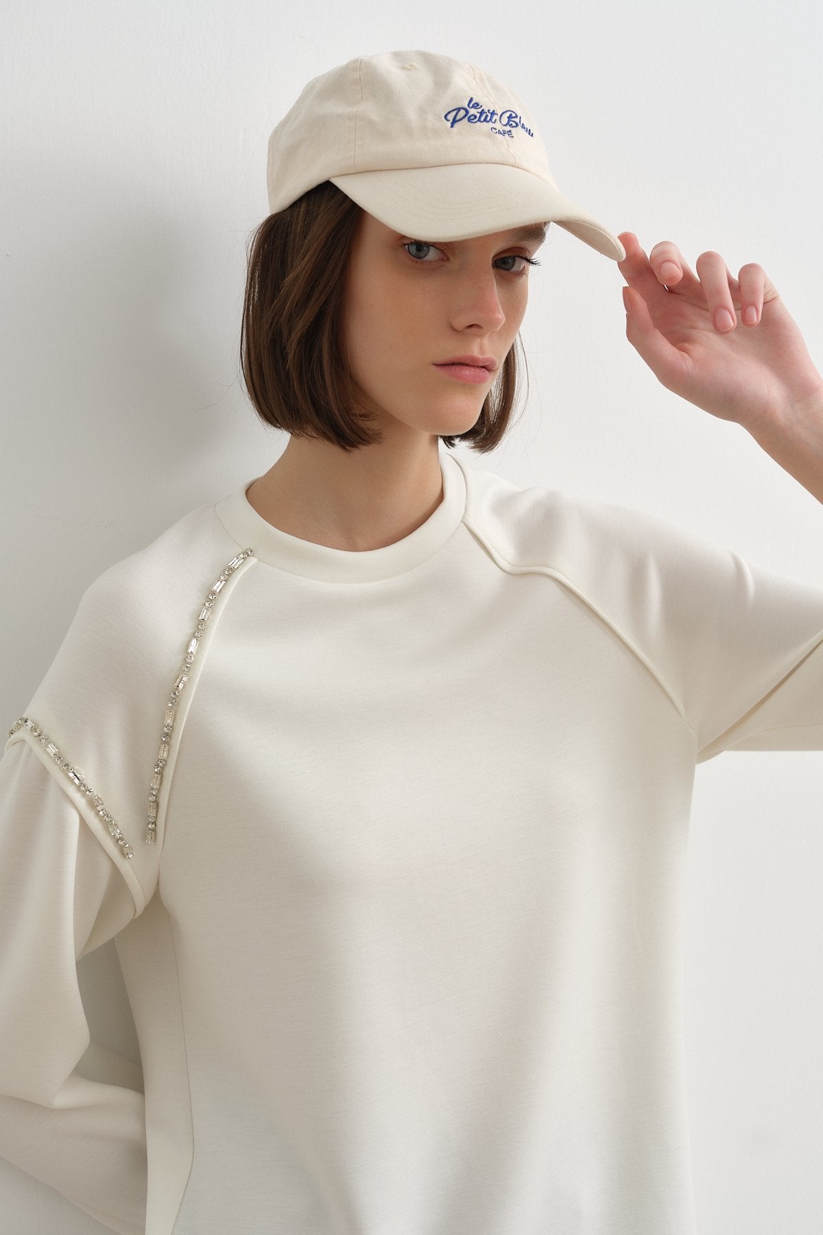 tas-detayli-orme-sweat-ekru-257918.jpg