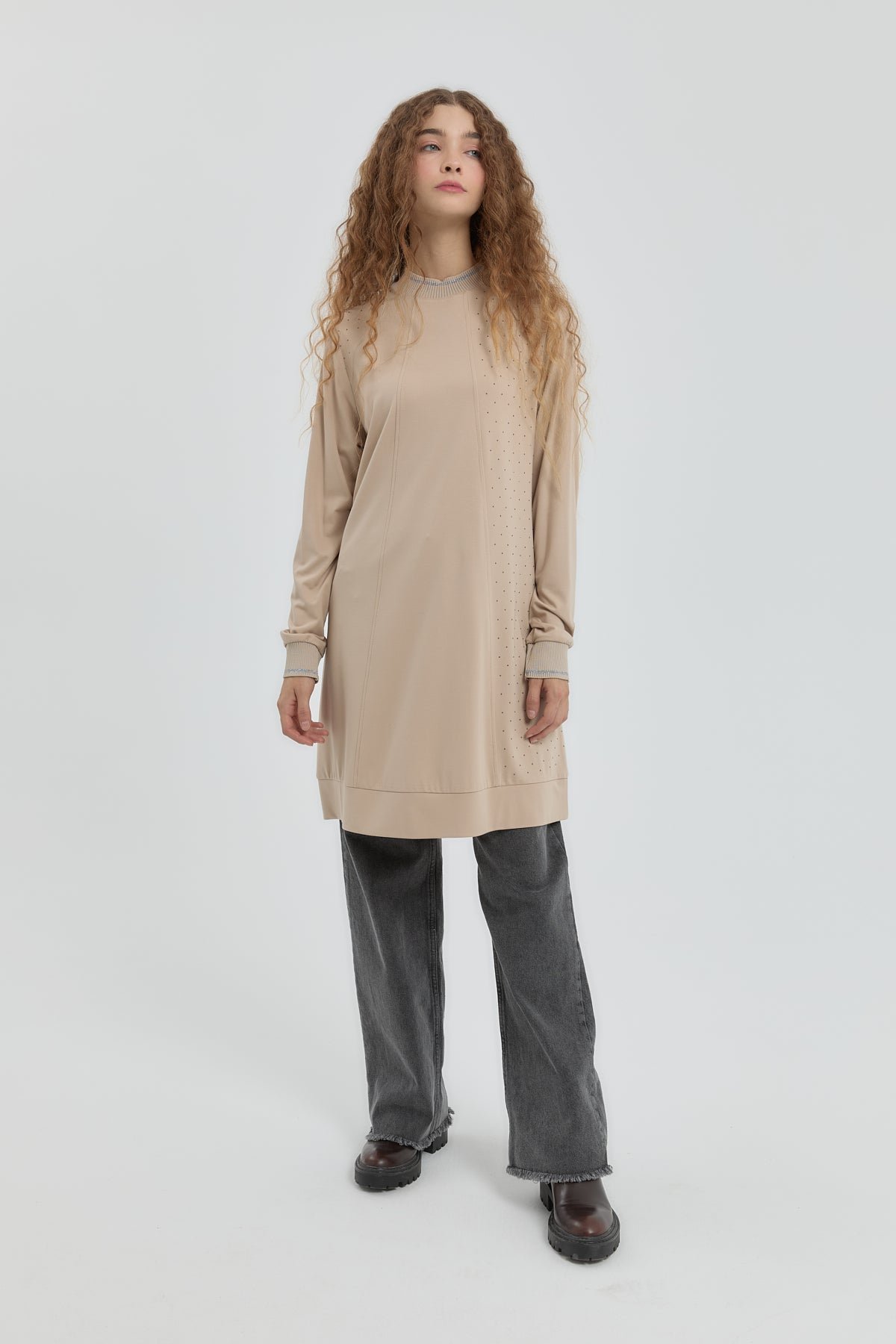 tas-detayli-orme-tunik-bej-256208.jpg